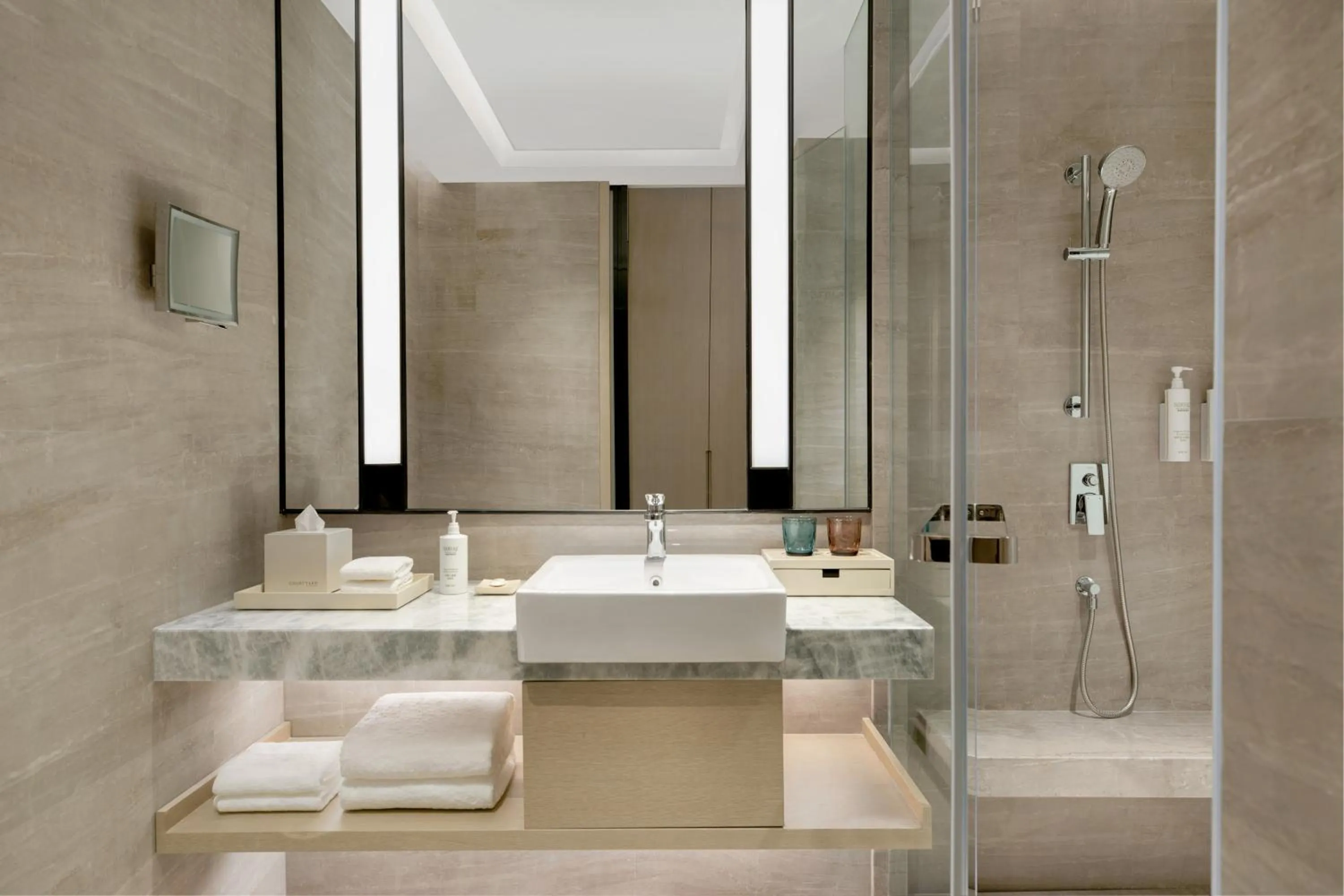 Toilet in Courtyard by Marriott Shanwei Haifeng