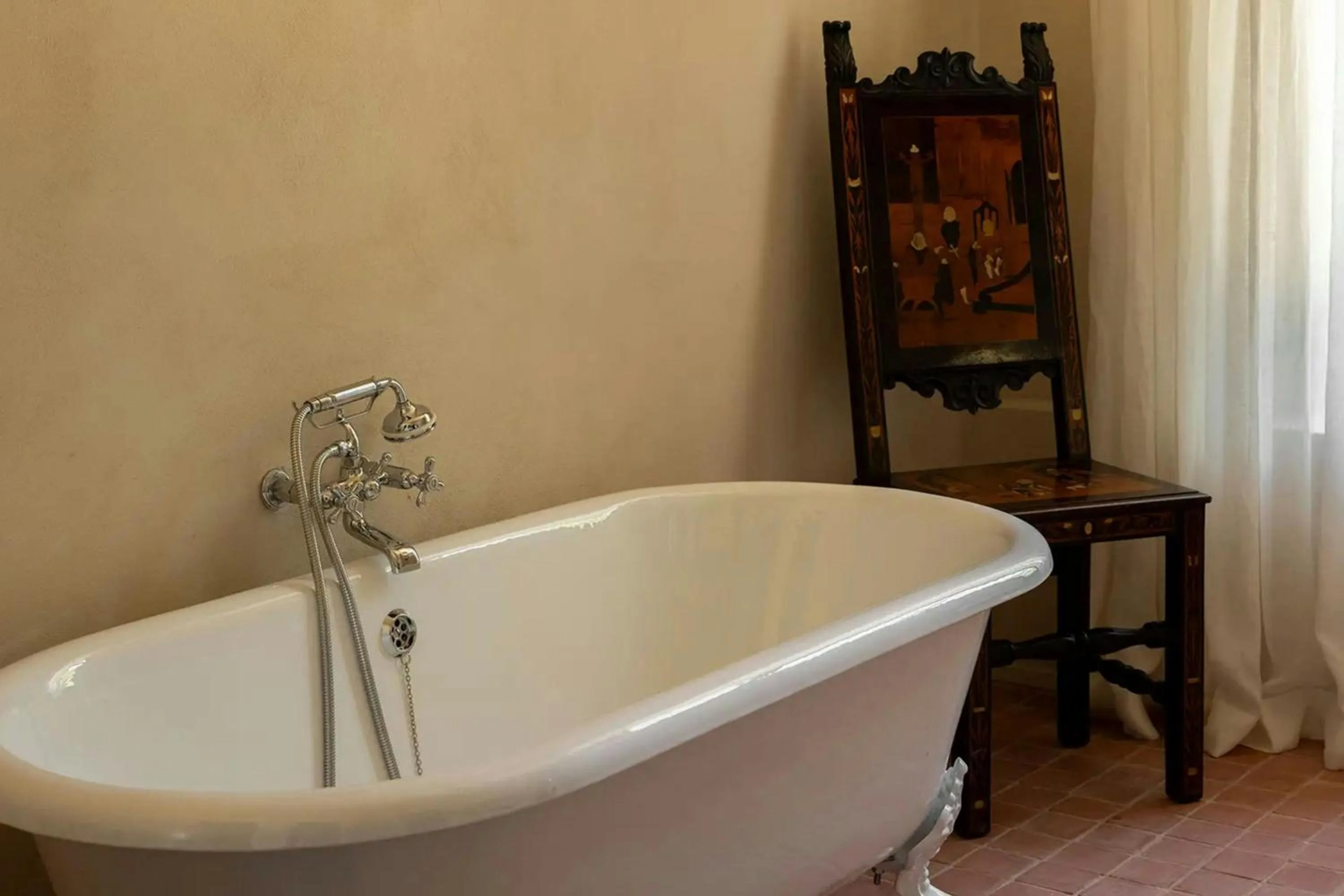 Bathroom in Hôtel du Couvent, a Luxury Collection Hotel, Nice