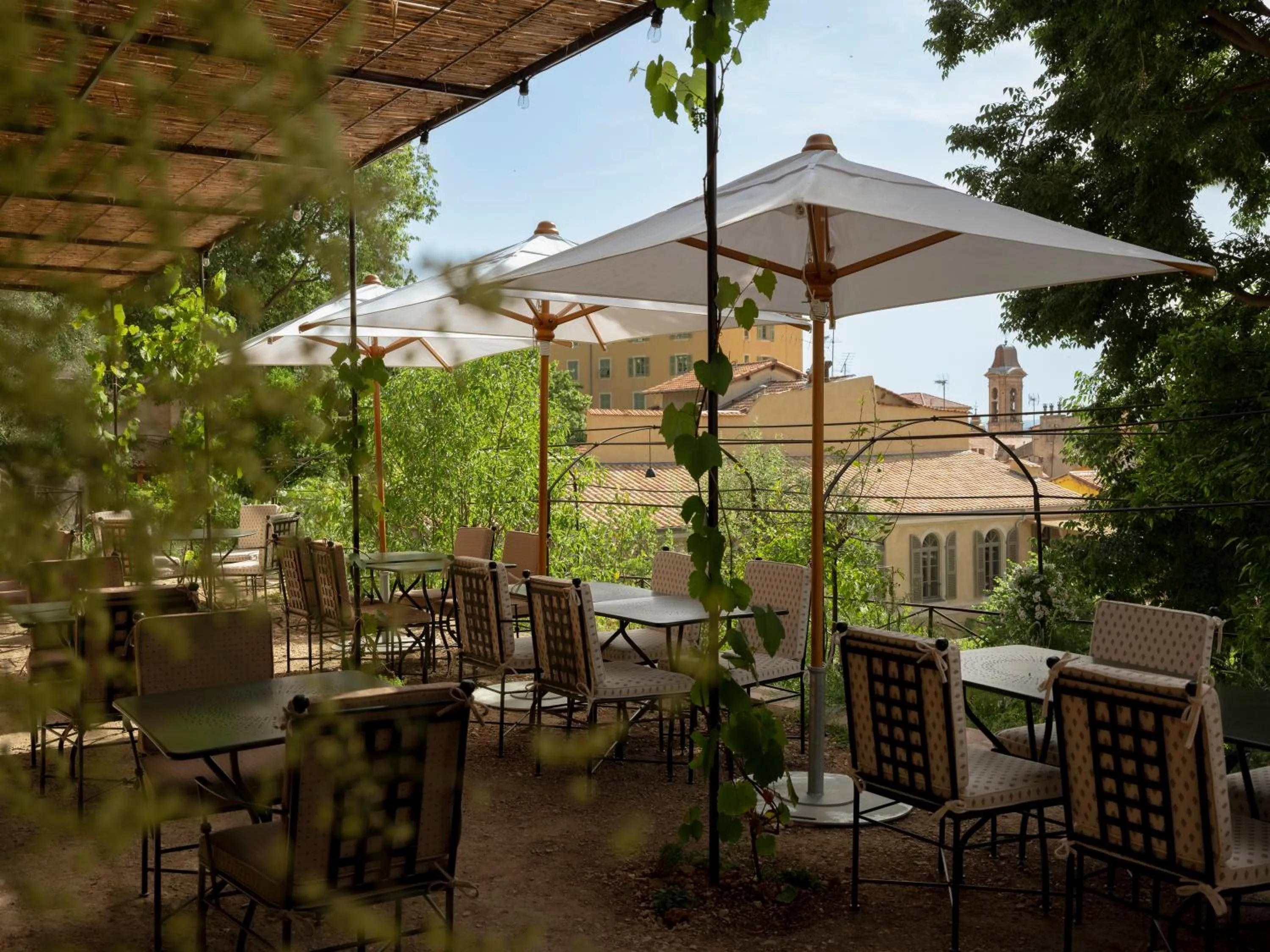 Restaurant/places to eat in Hôtel du Couvent, a Luxury Collection Hotel, Nice