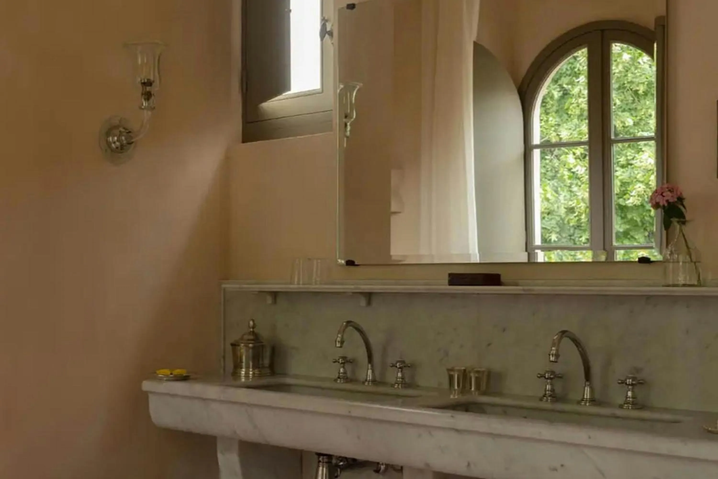 Bathroom in Hôtel du Couvent, a Luxury Collection Hotel, Nice