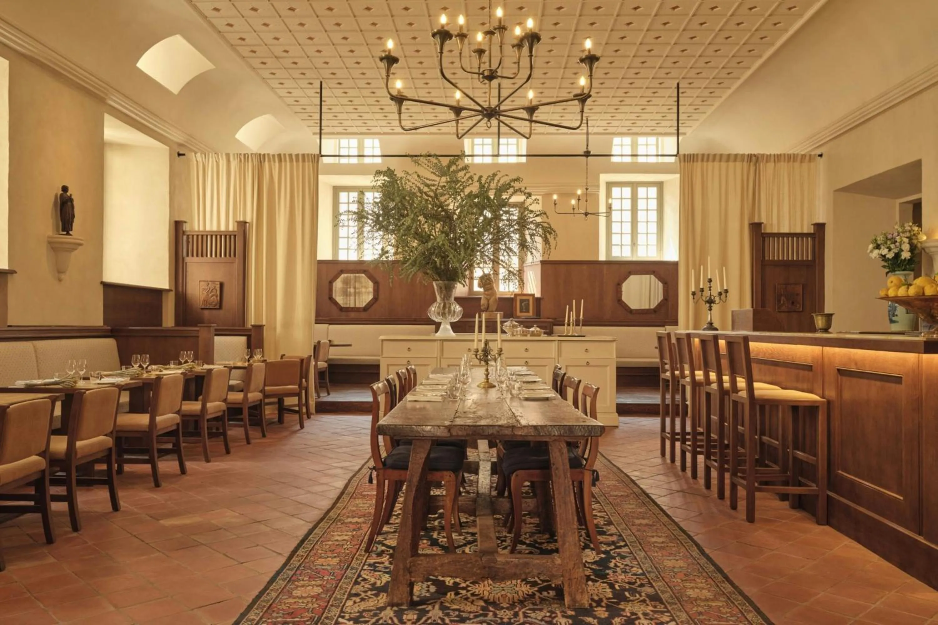 Restaurant/places to eat in Hôtel du Couvent, a Luxury Collection Hotel, Nice