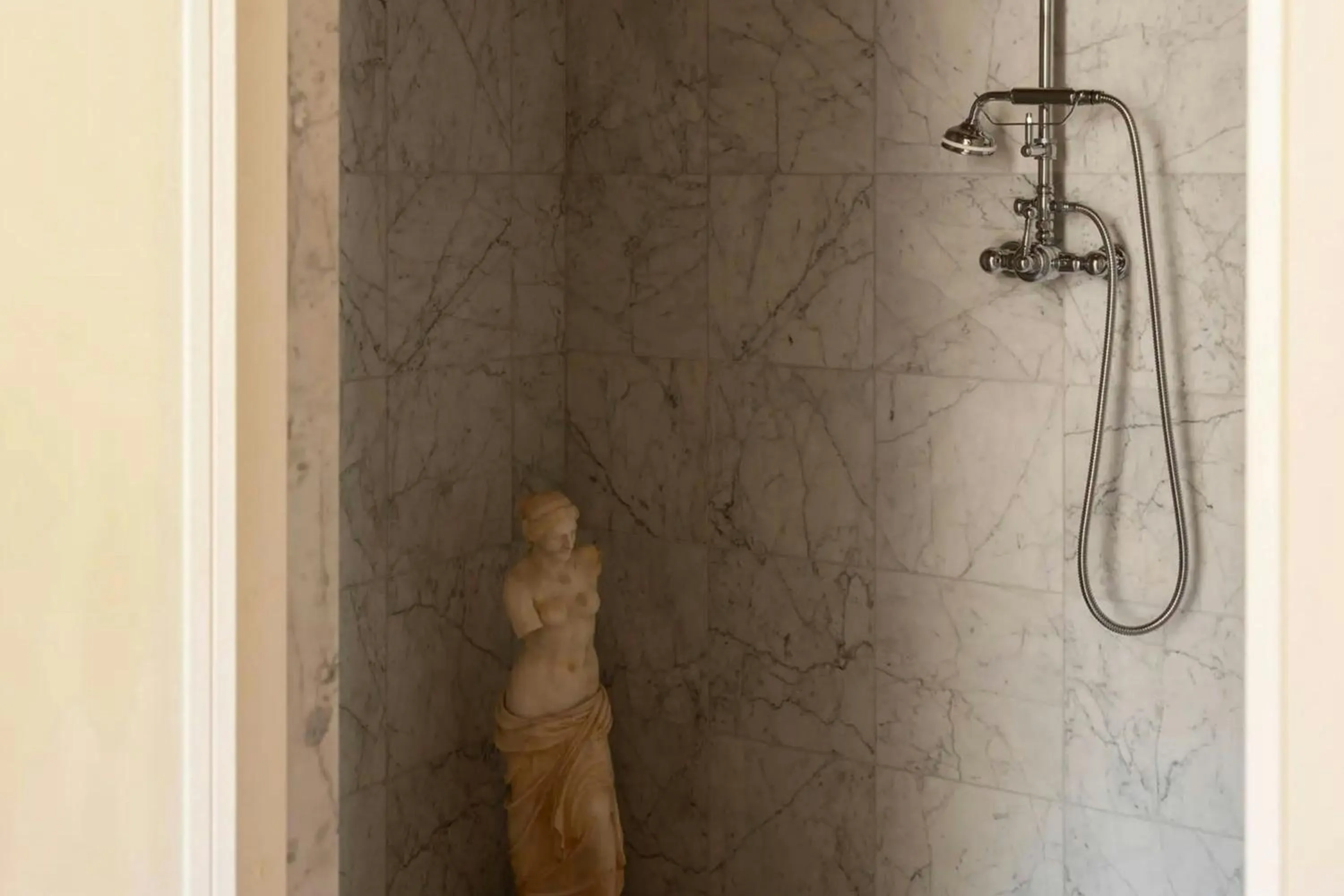 Bathroom in Hôtel du Couvent, a Luxury Collection Hotel, Nice