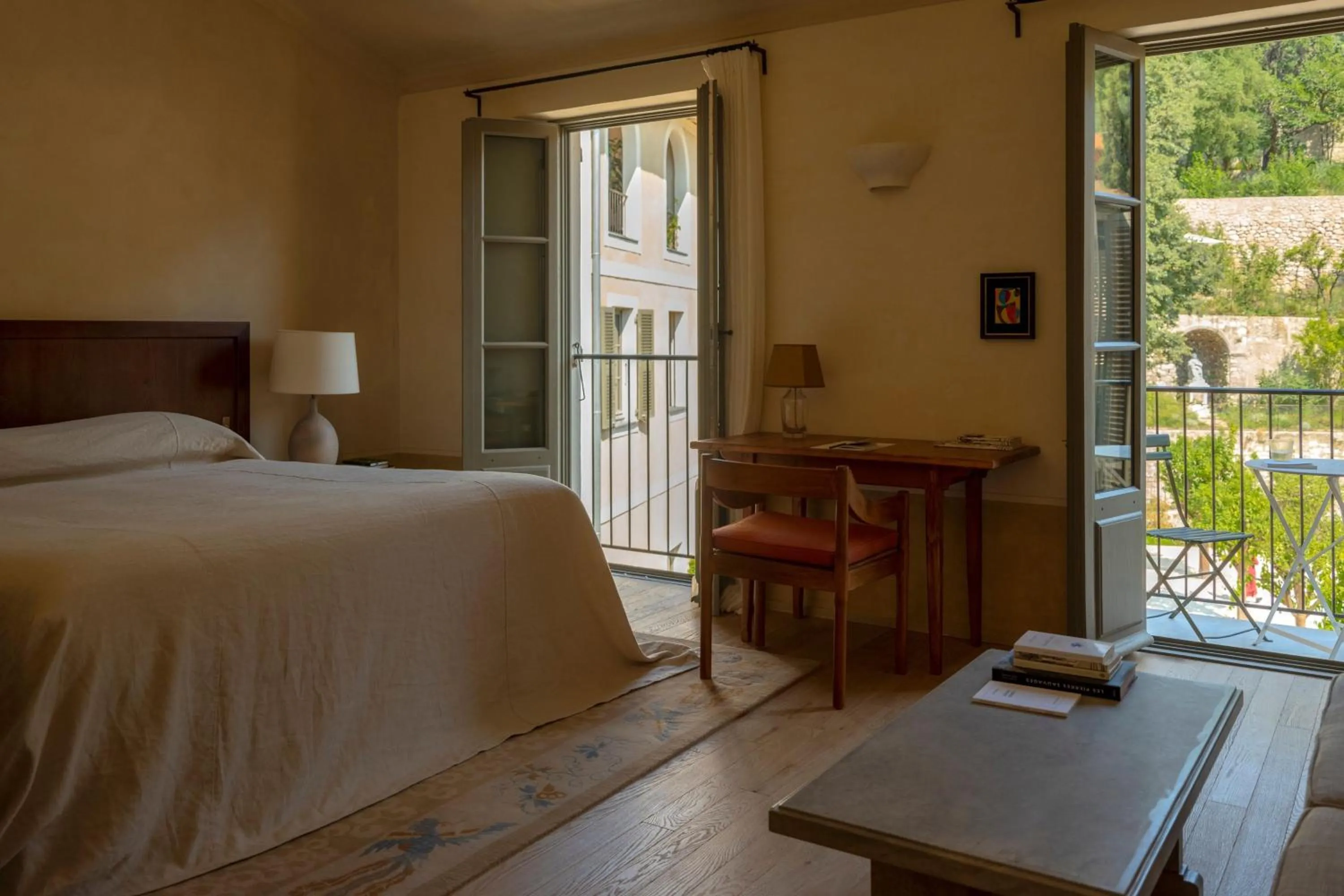 Photo of the whole room, Bed in Hôtel du Couvent, a Luxury Collection Hotel, Nice