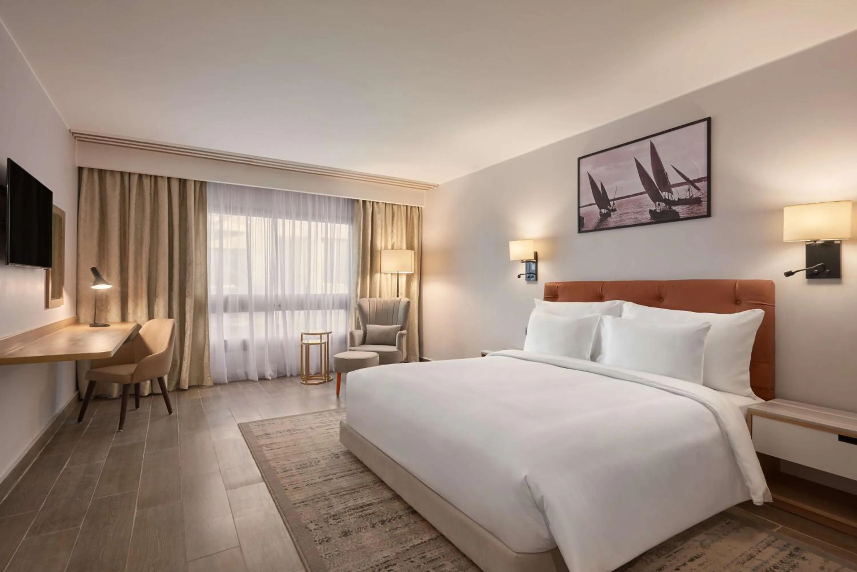 Bedroom, Bed in Radisson Residences Cairo Heliopolis