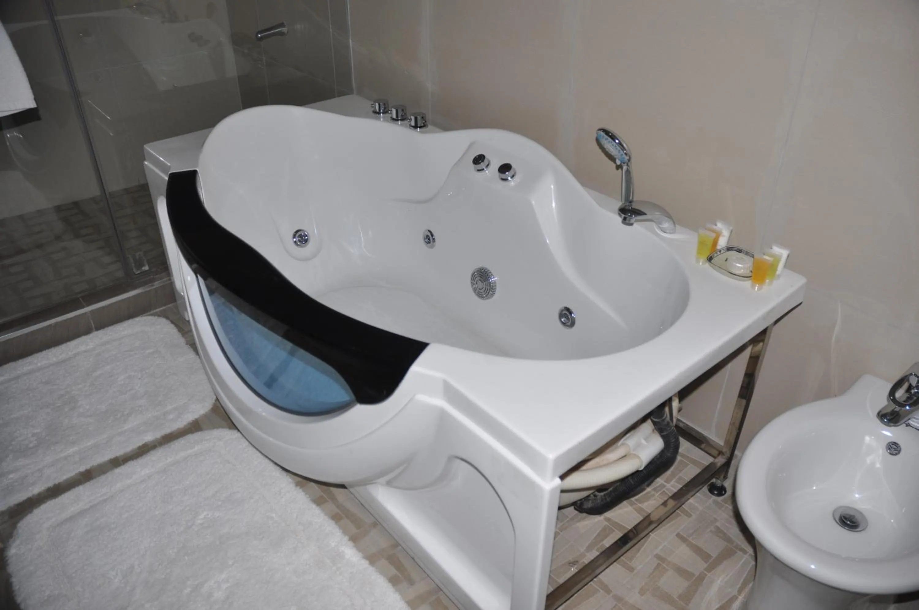 Bathroom in Weston Hotel