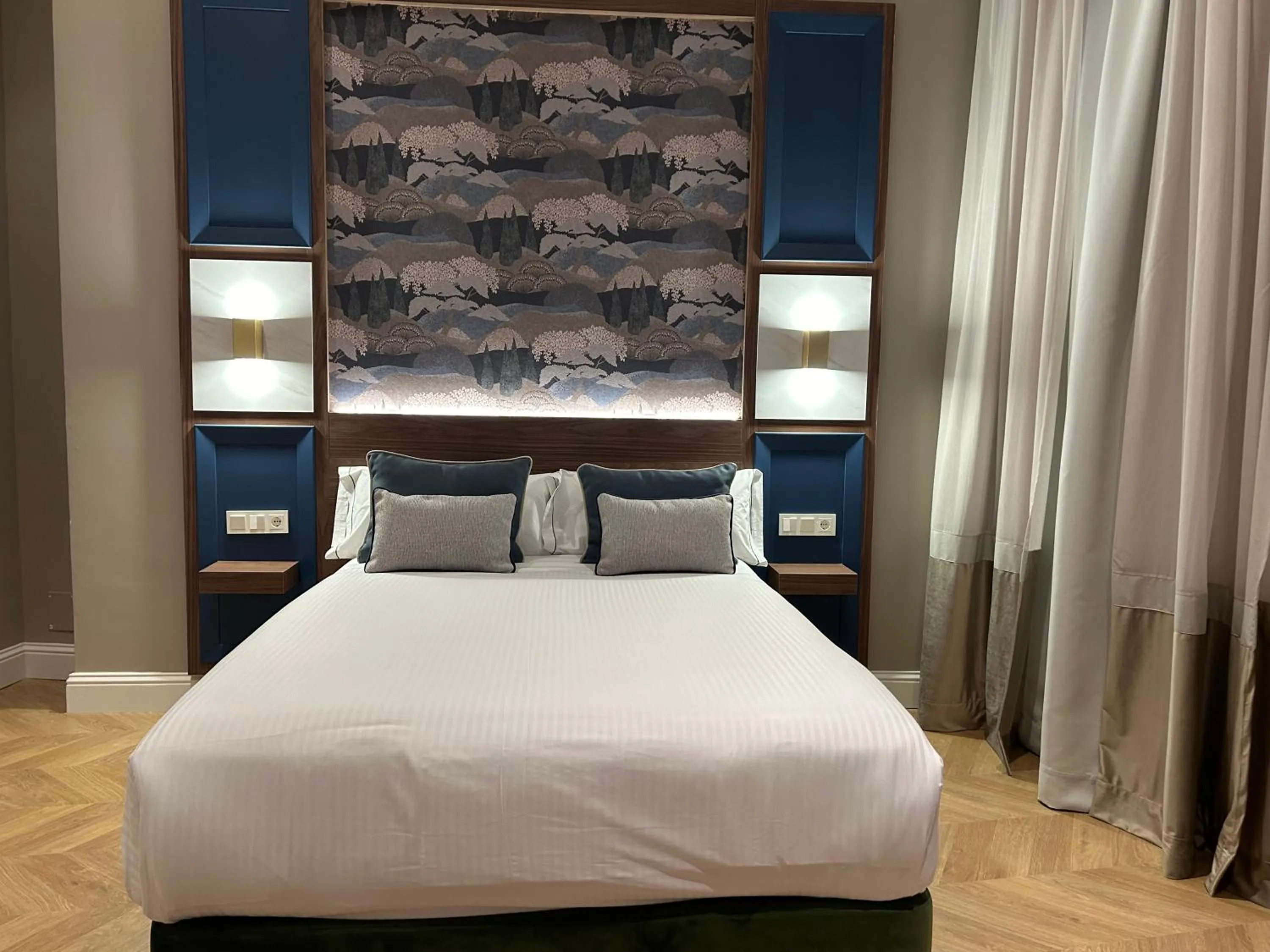 Bedroom, Bed in BiBo Suites Palacio de Portago