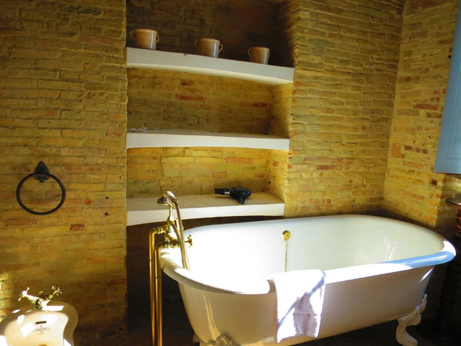 Bathroom in Masseria Celentano Relais & Agriturismo