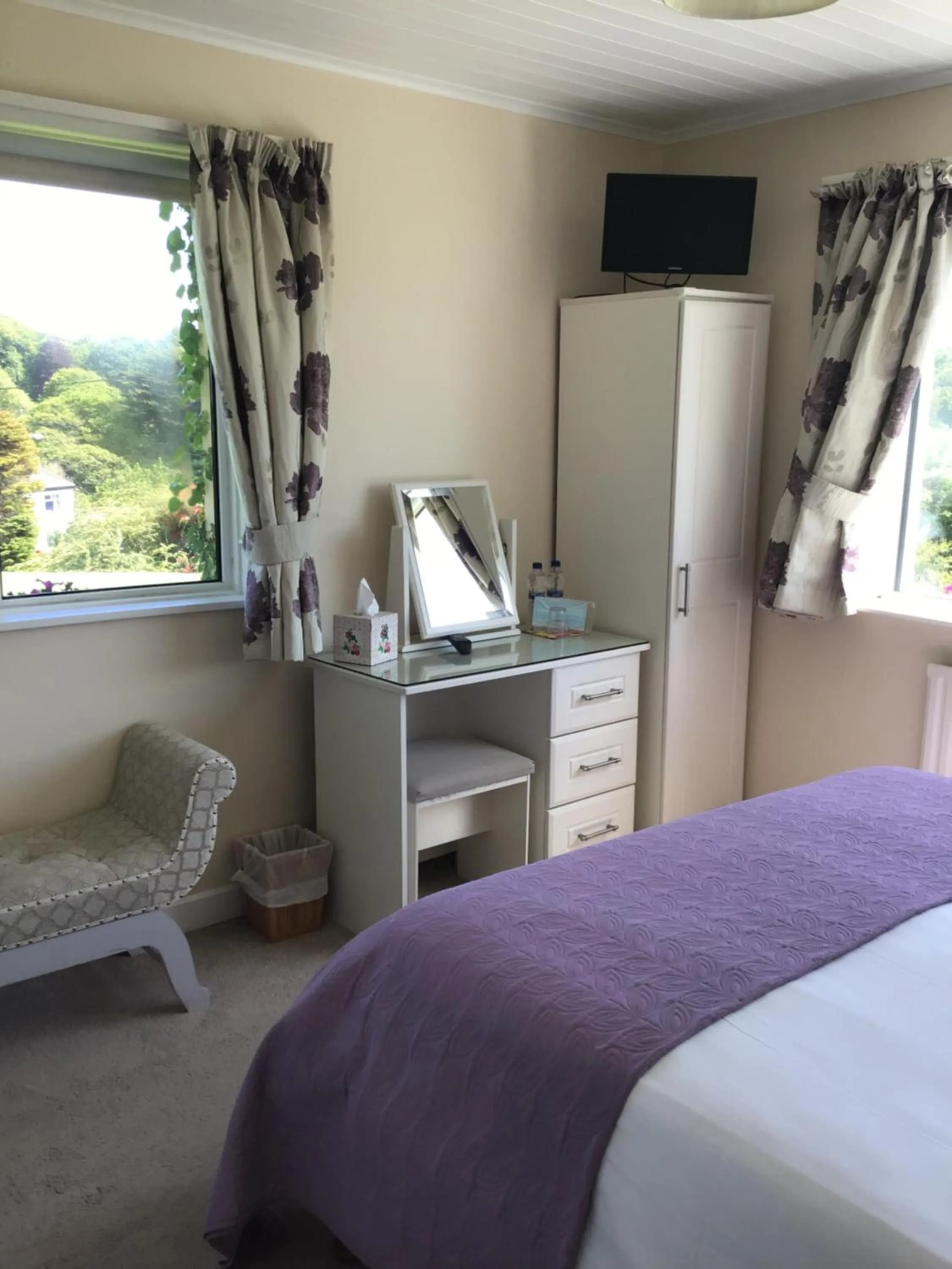 Garden view in Aran Lodge