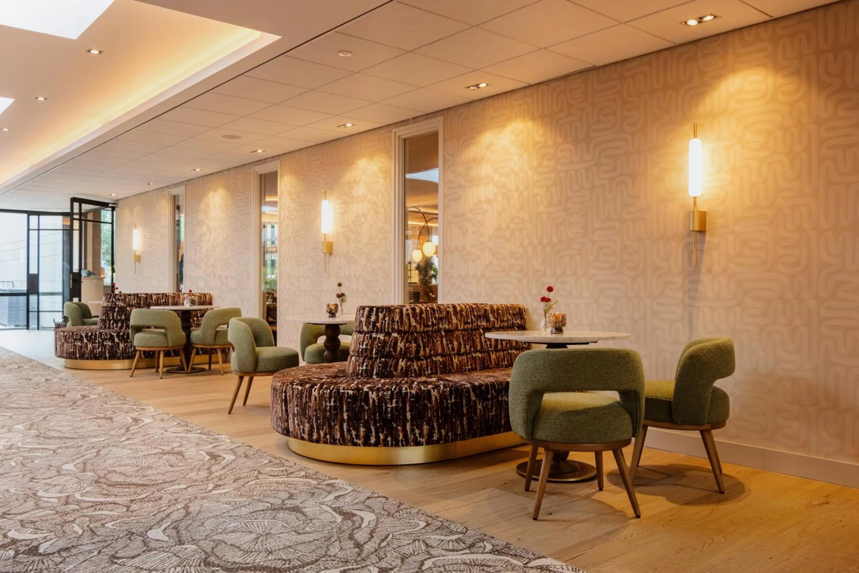 Lobby or reception in Van Der Valk Hotel Rotterdam Nieuwerkerk