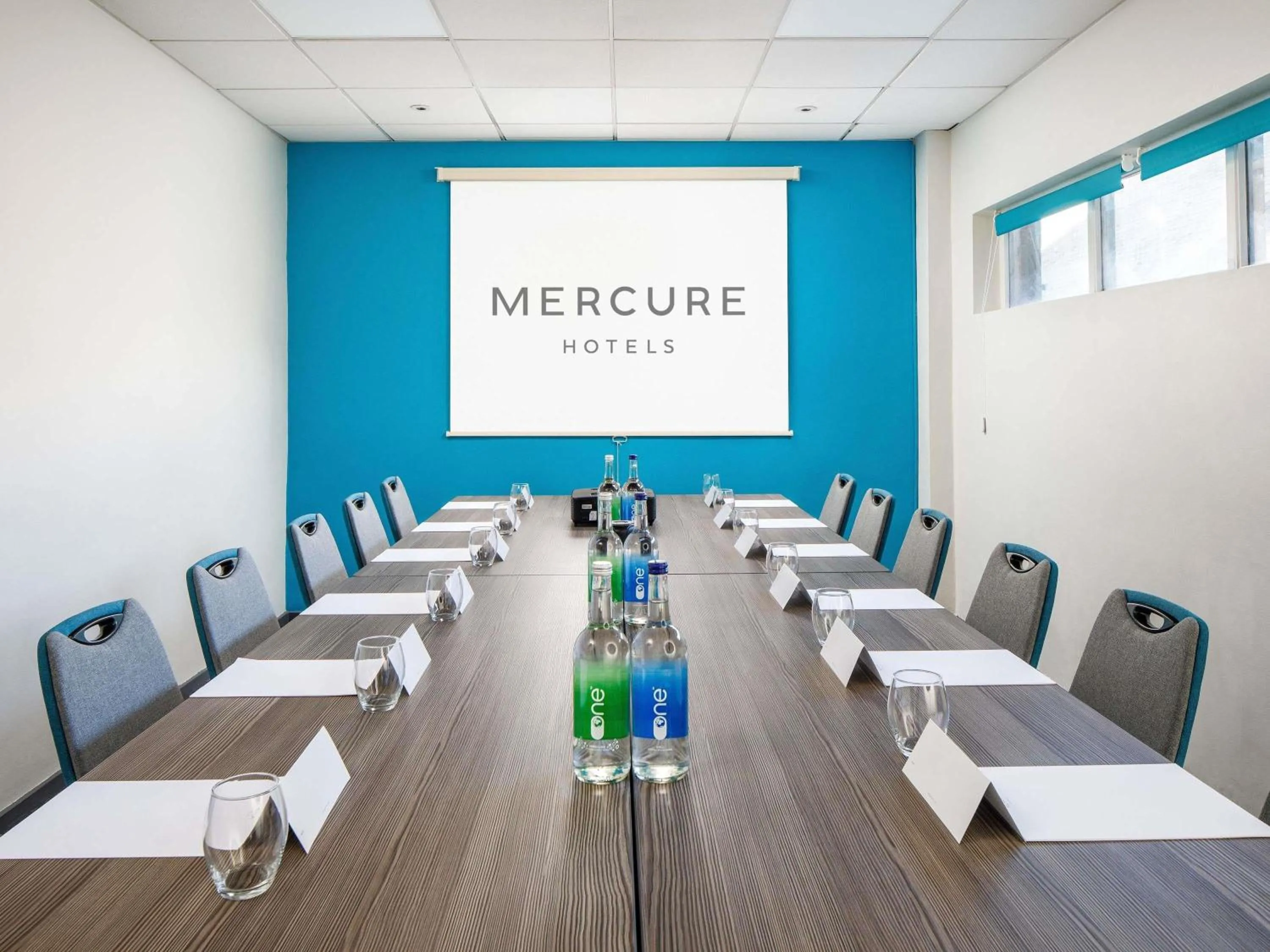 Meeting/conference room in Mercure Bedford Centre Hotel