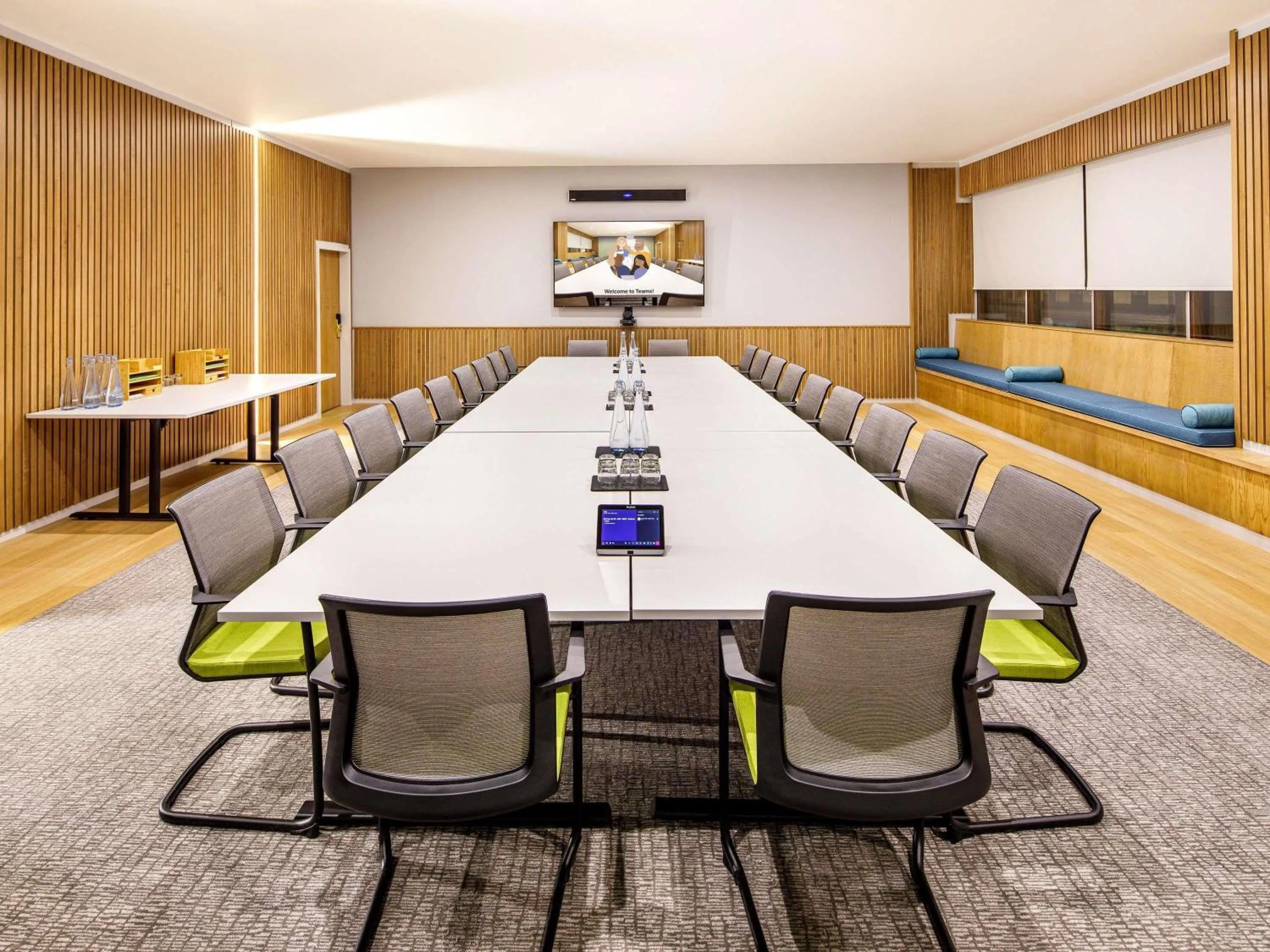 Meeting/conference room in Mercure Bedford Centre Hotel