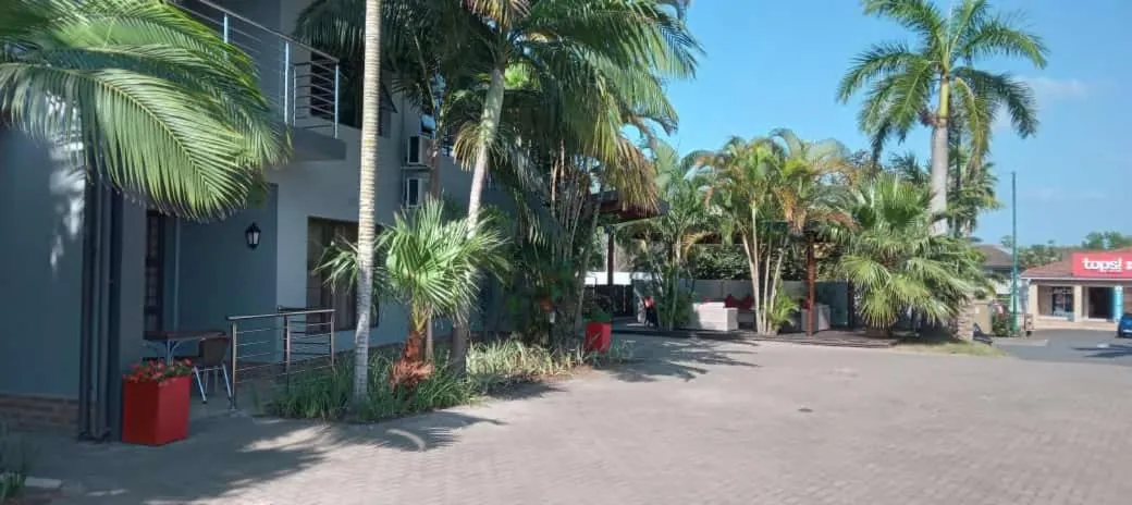 Property building in Shonalanga Lodge