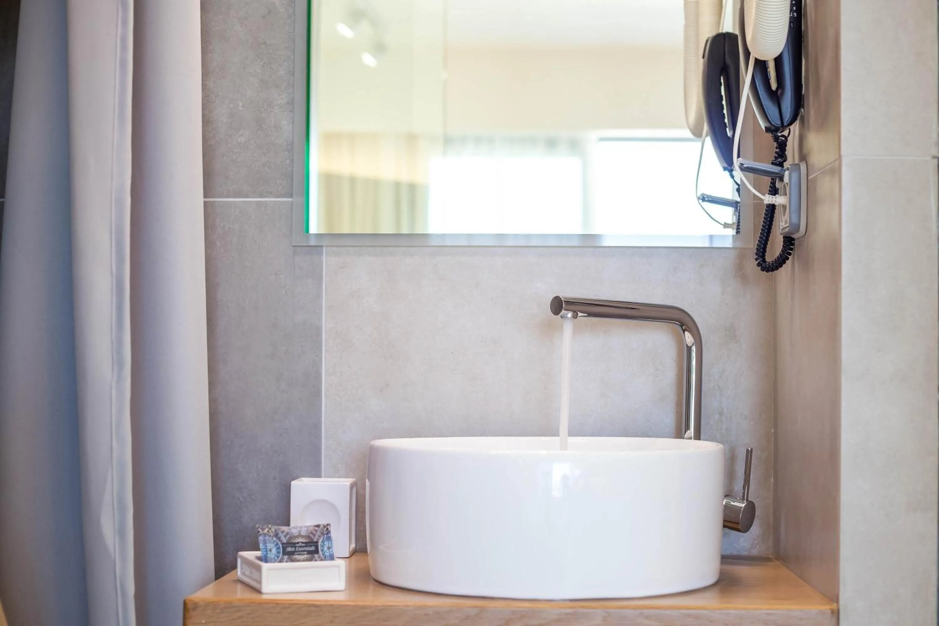 Bathroom in Lido Star