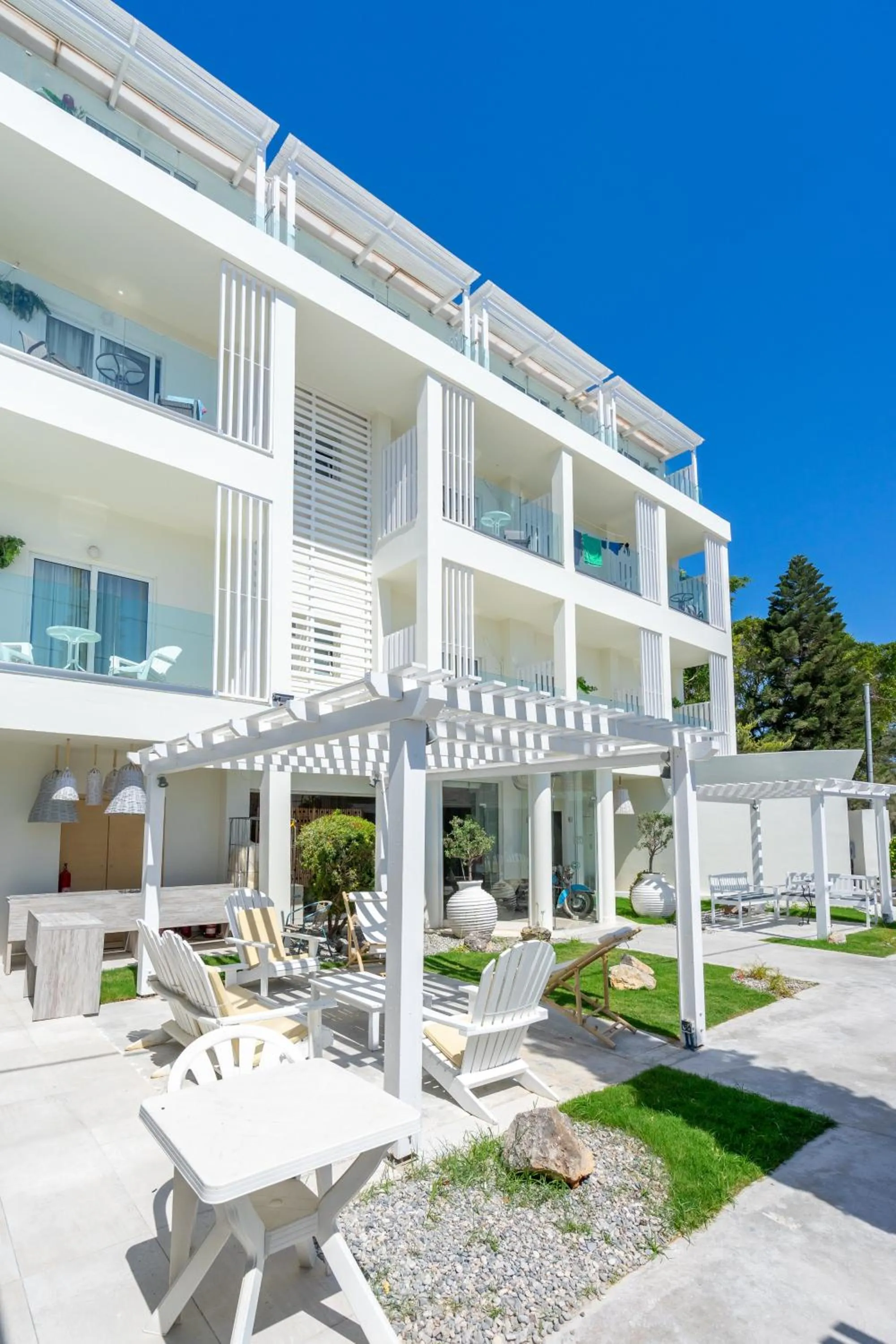 Property building in Lido Star