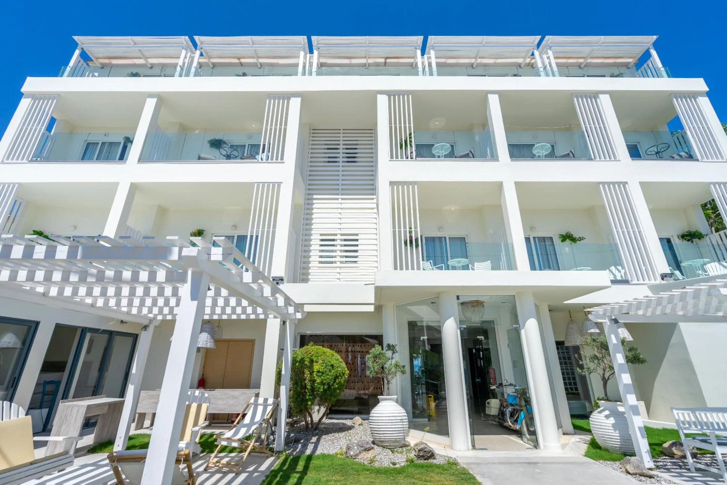 Property building in Lido Star