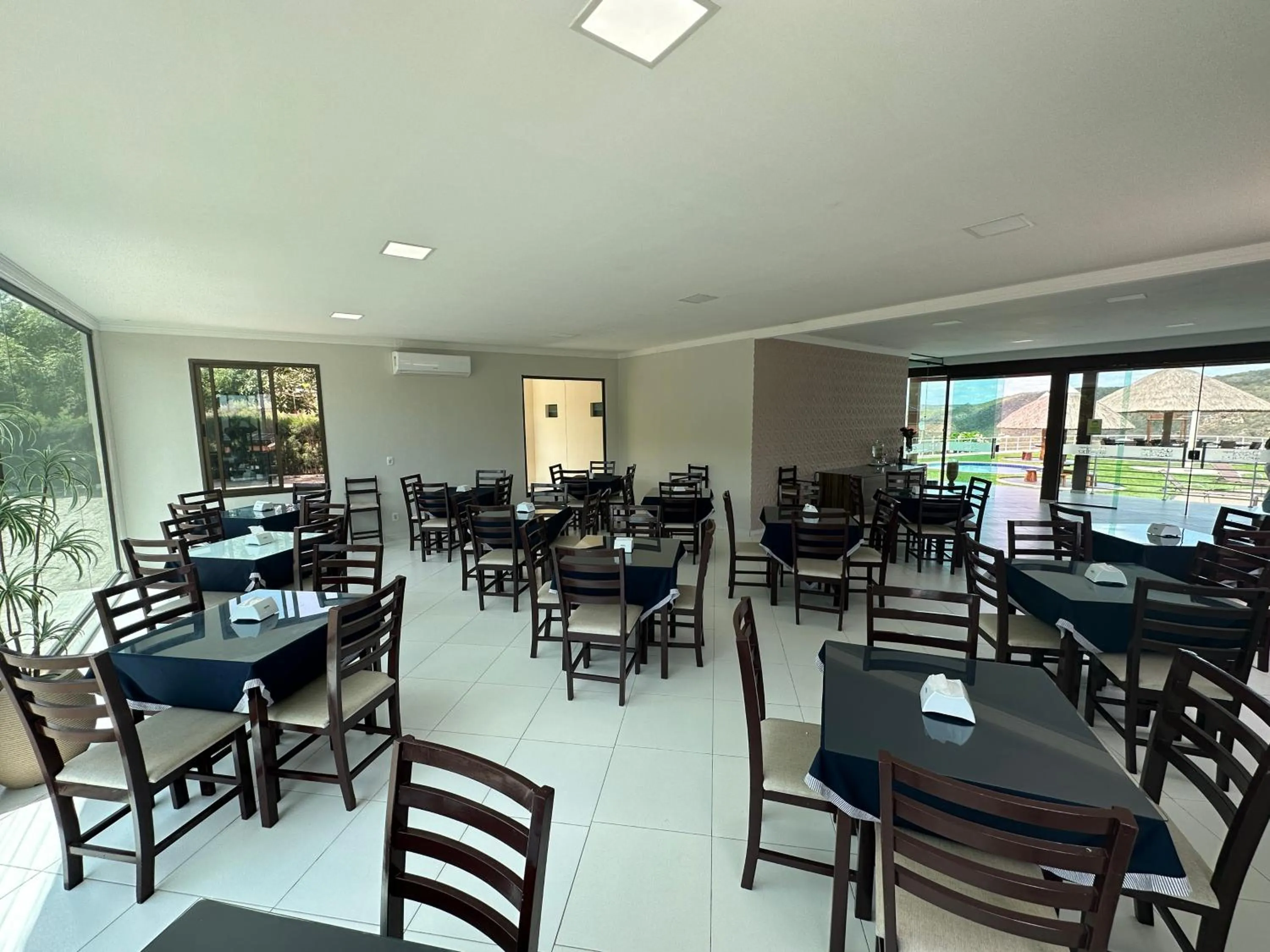 Restaurant/places to eat in Hotel Aconchego do Velho Chico