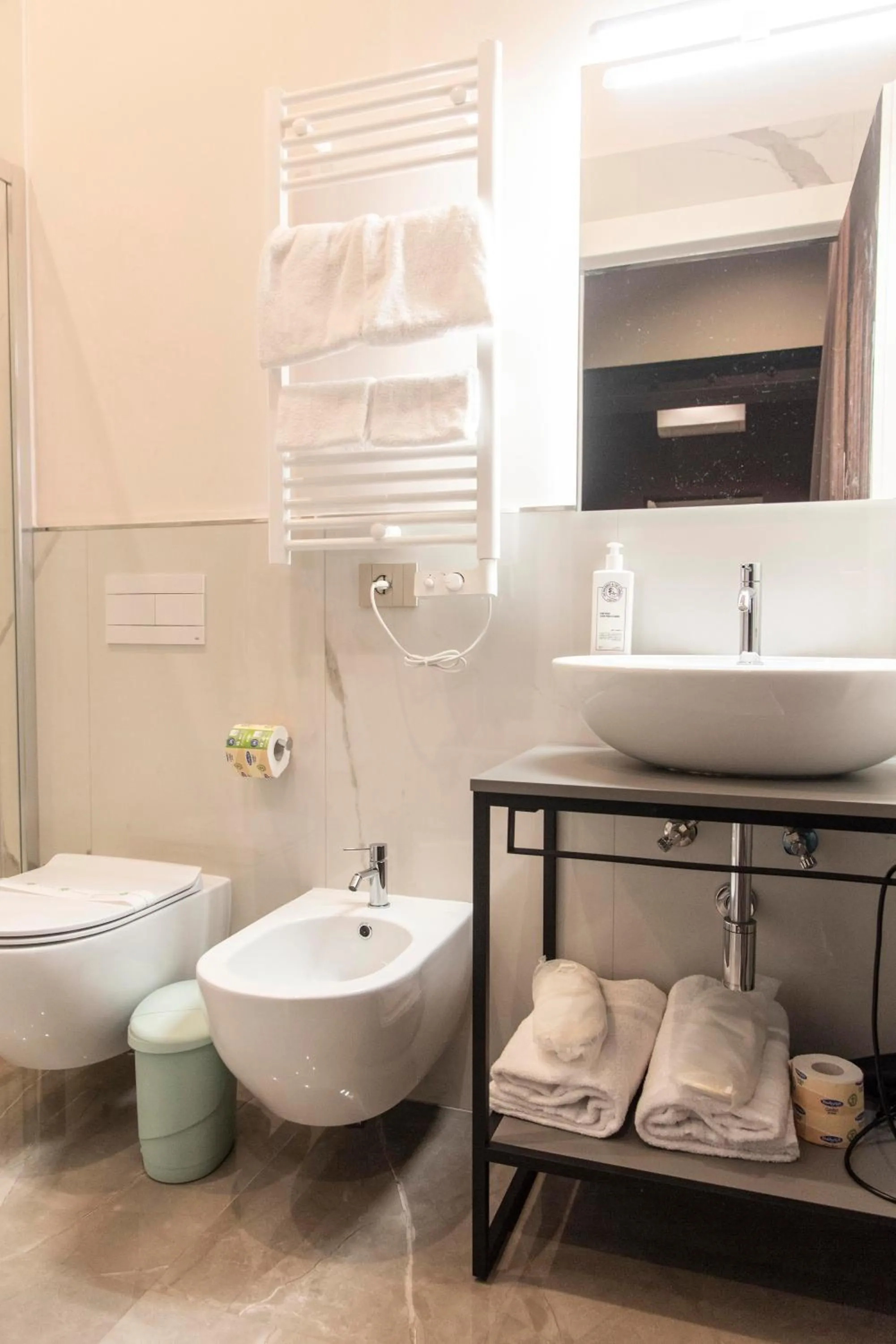 Adelaide Suite Dreams