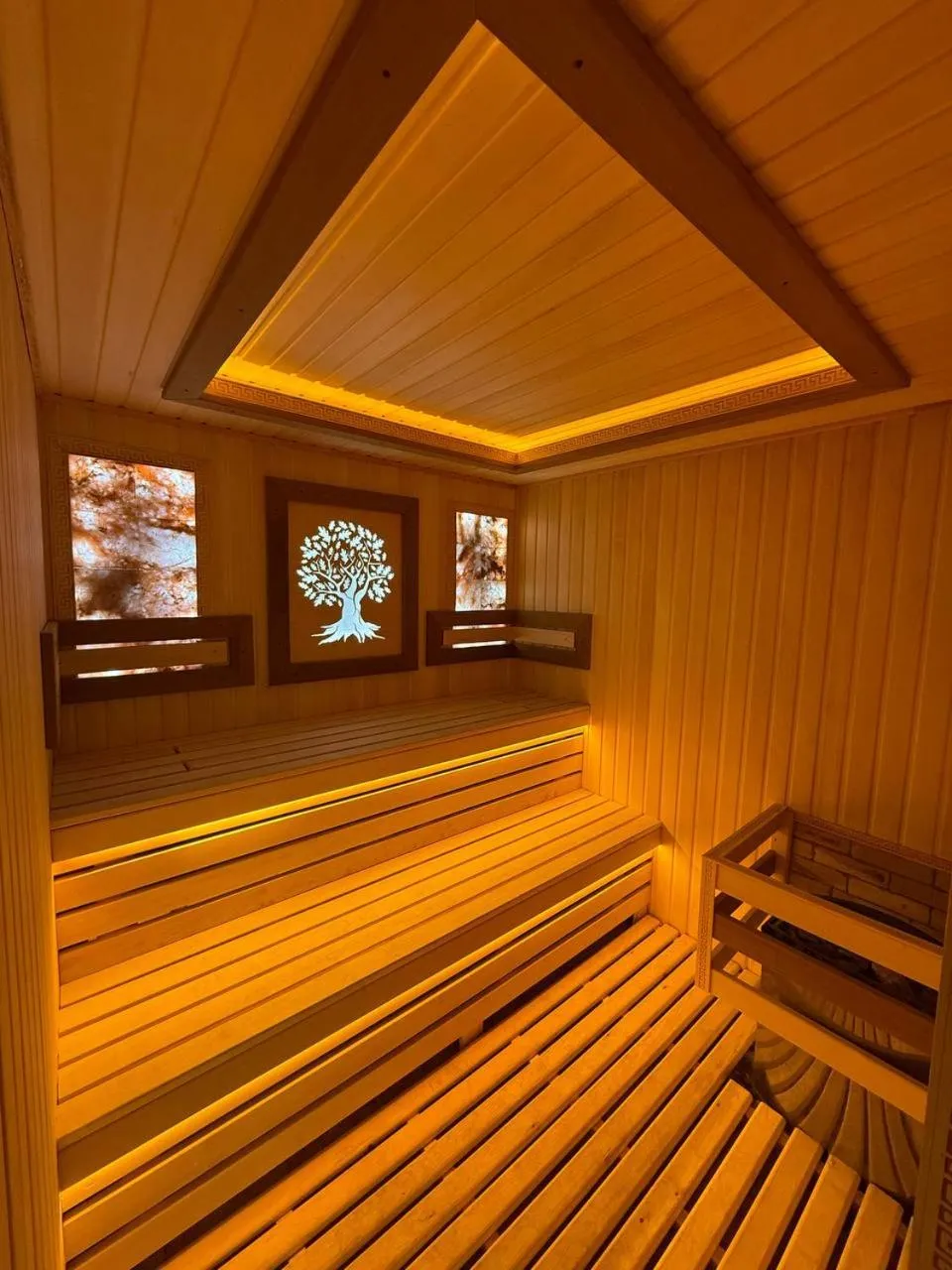 Sauna in EMIRS GARDEN Residence