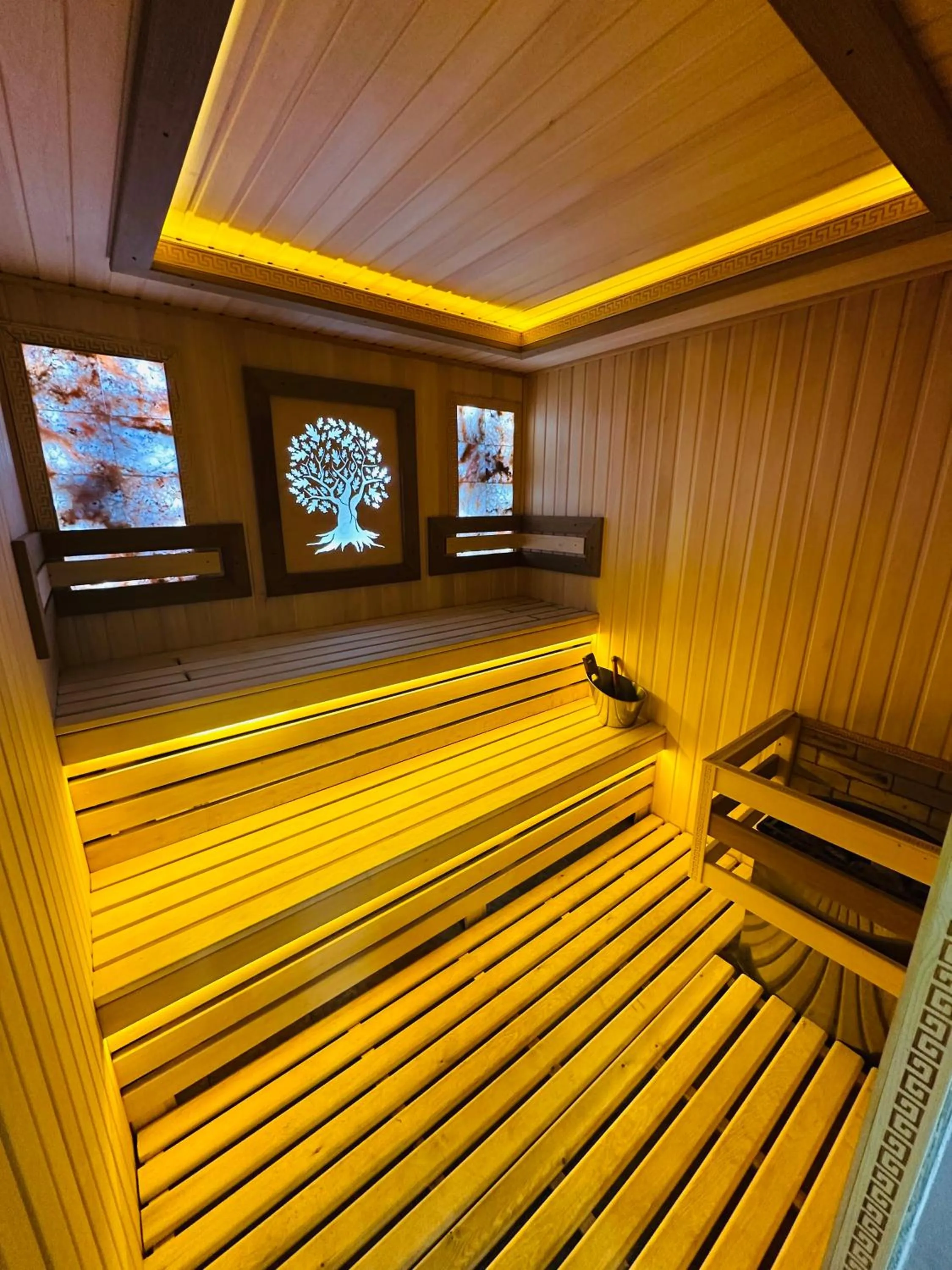 Sauna in EMIRS GARDEN Residence