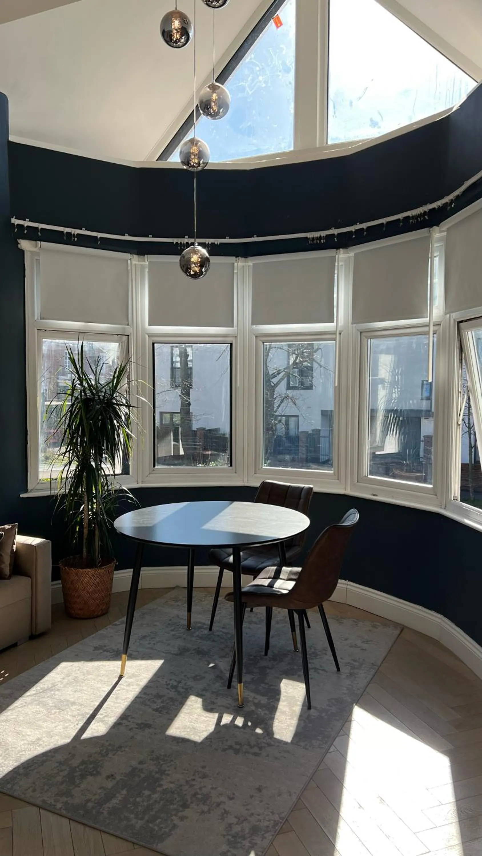 London Studios and Suites