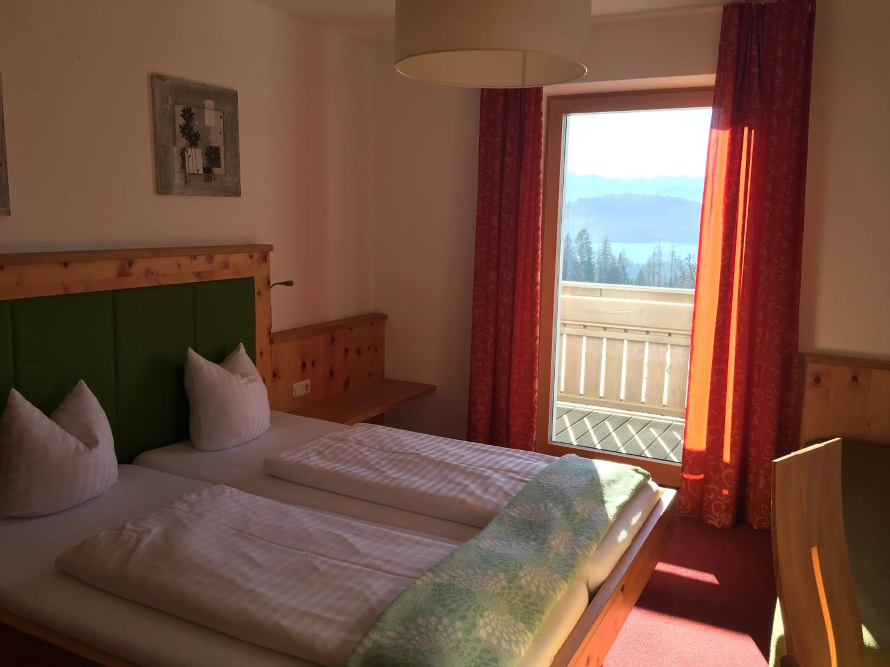Photo of the whole room, Bed in Zistelberghof
