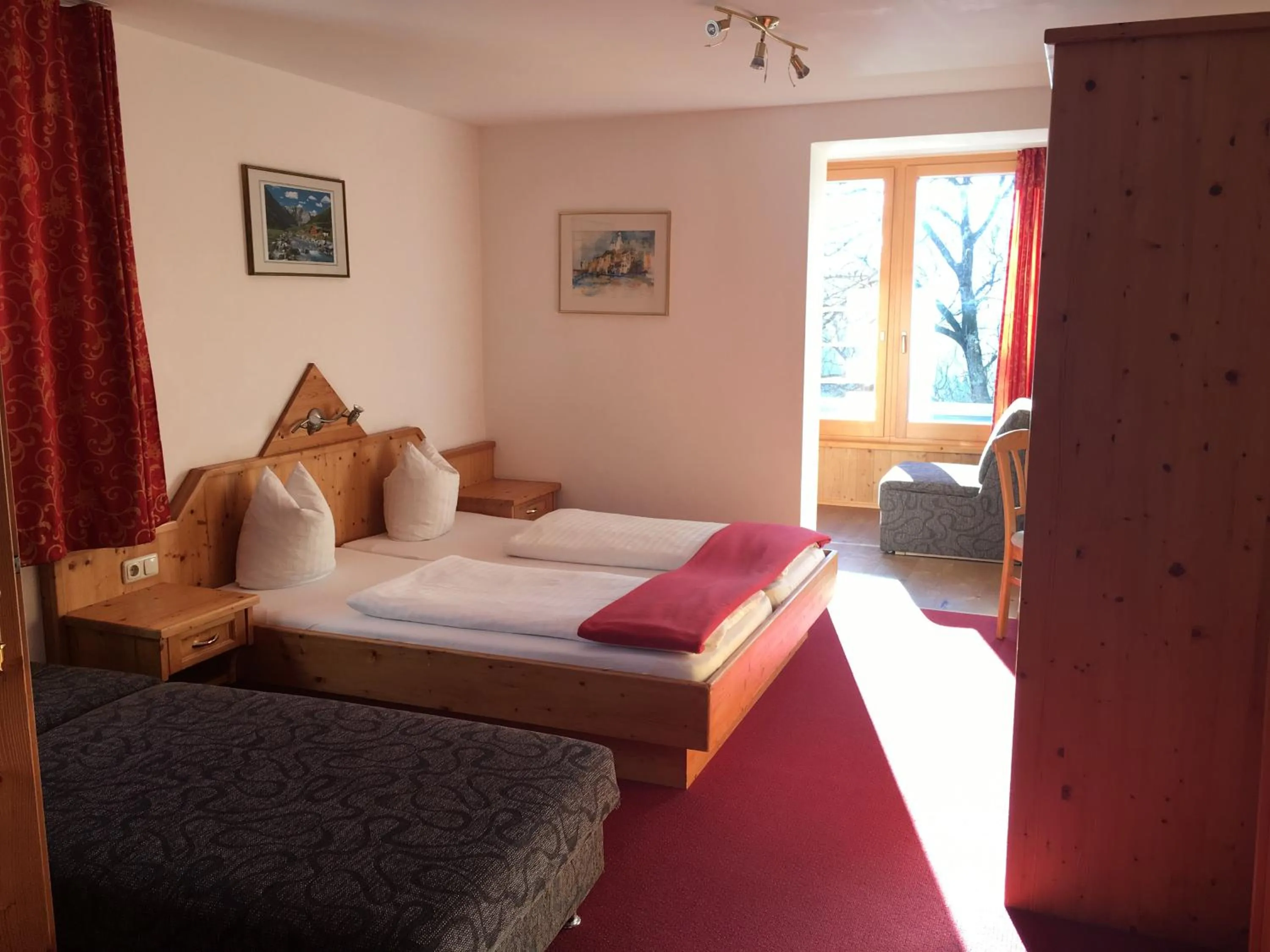 Photo of the whole room, Bed in Zistelberghof