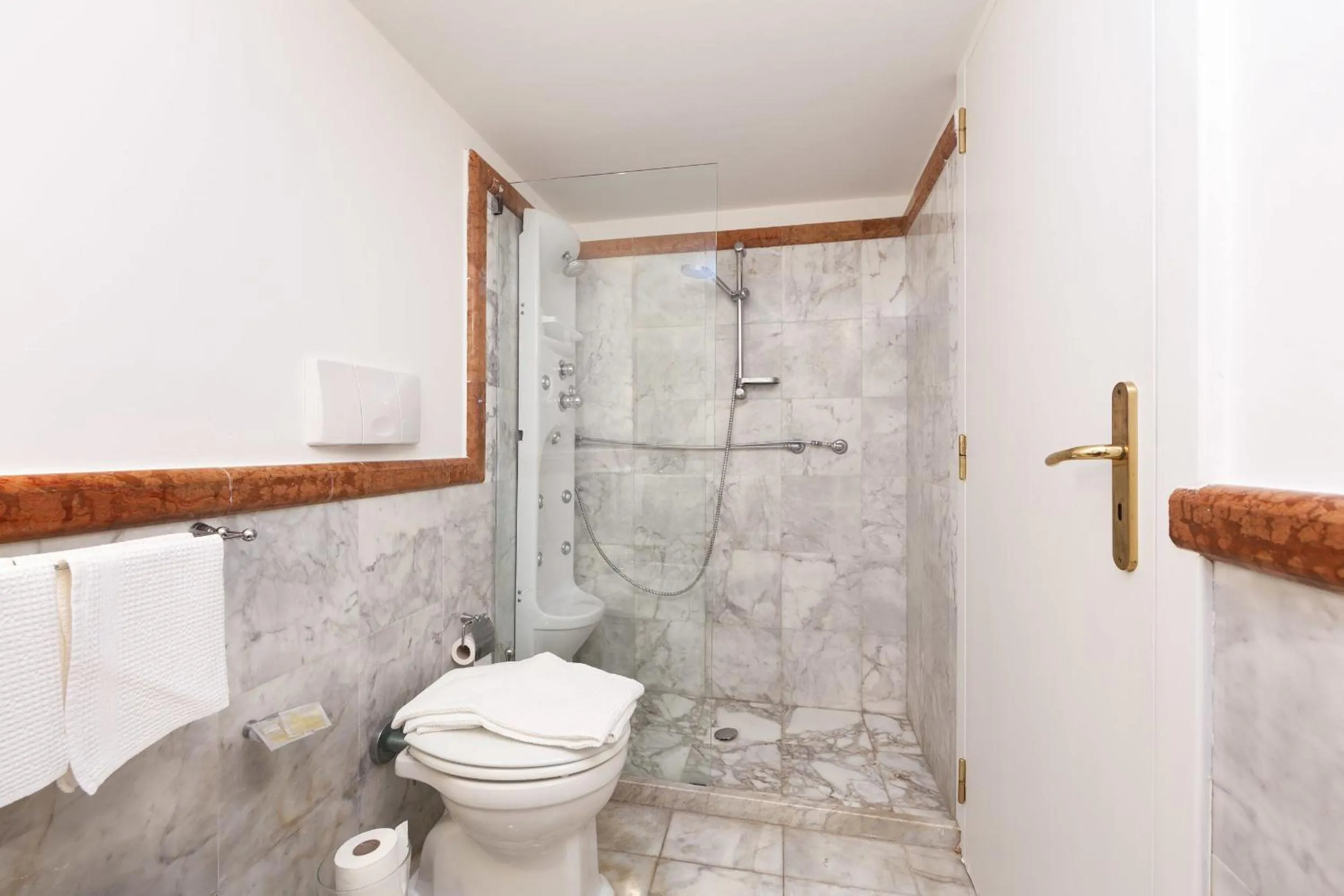 Bathroom in B&B Corte Dei Taralli