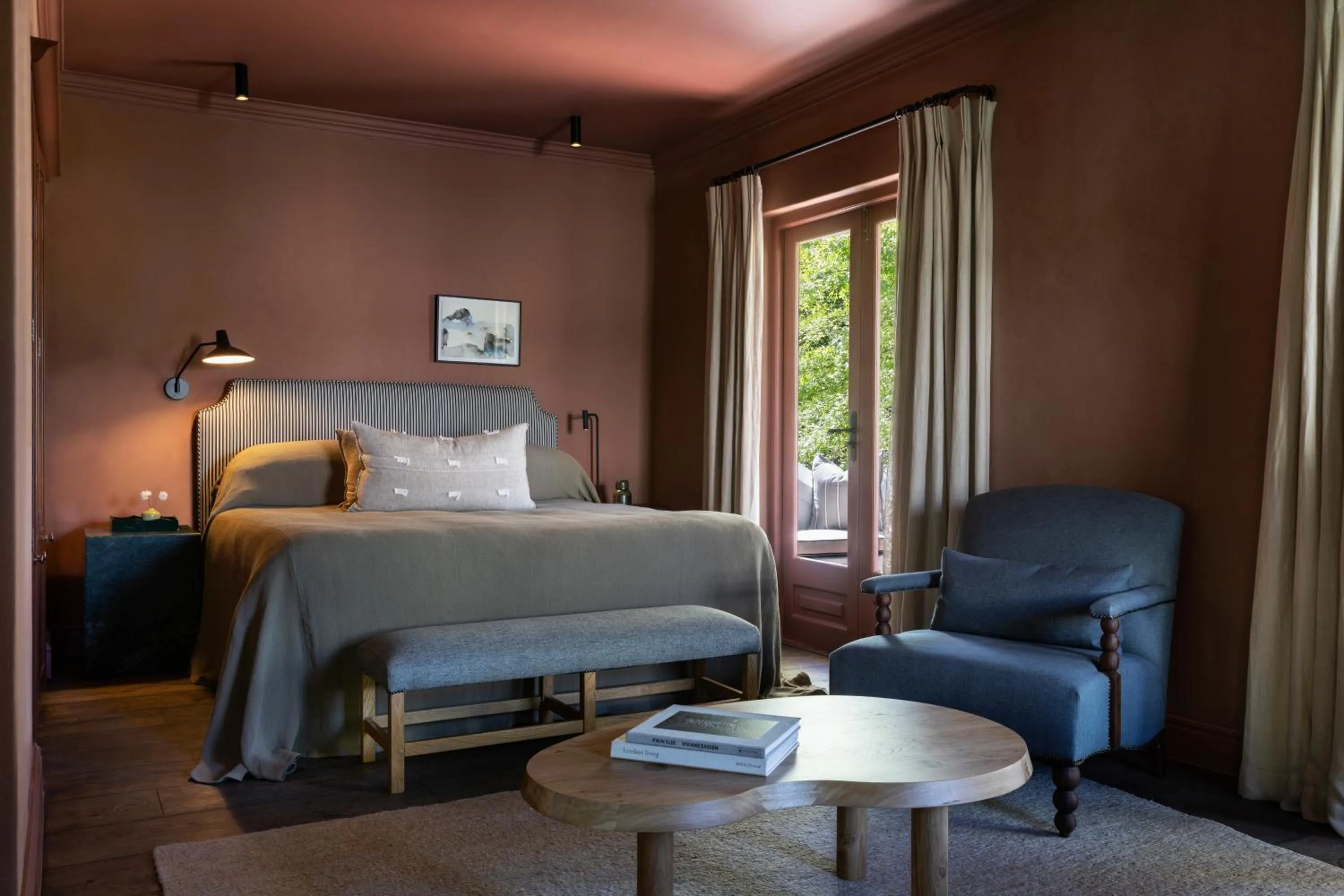 Photo of the whole room, Bed in Boschendal Farm Estate