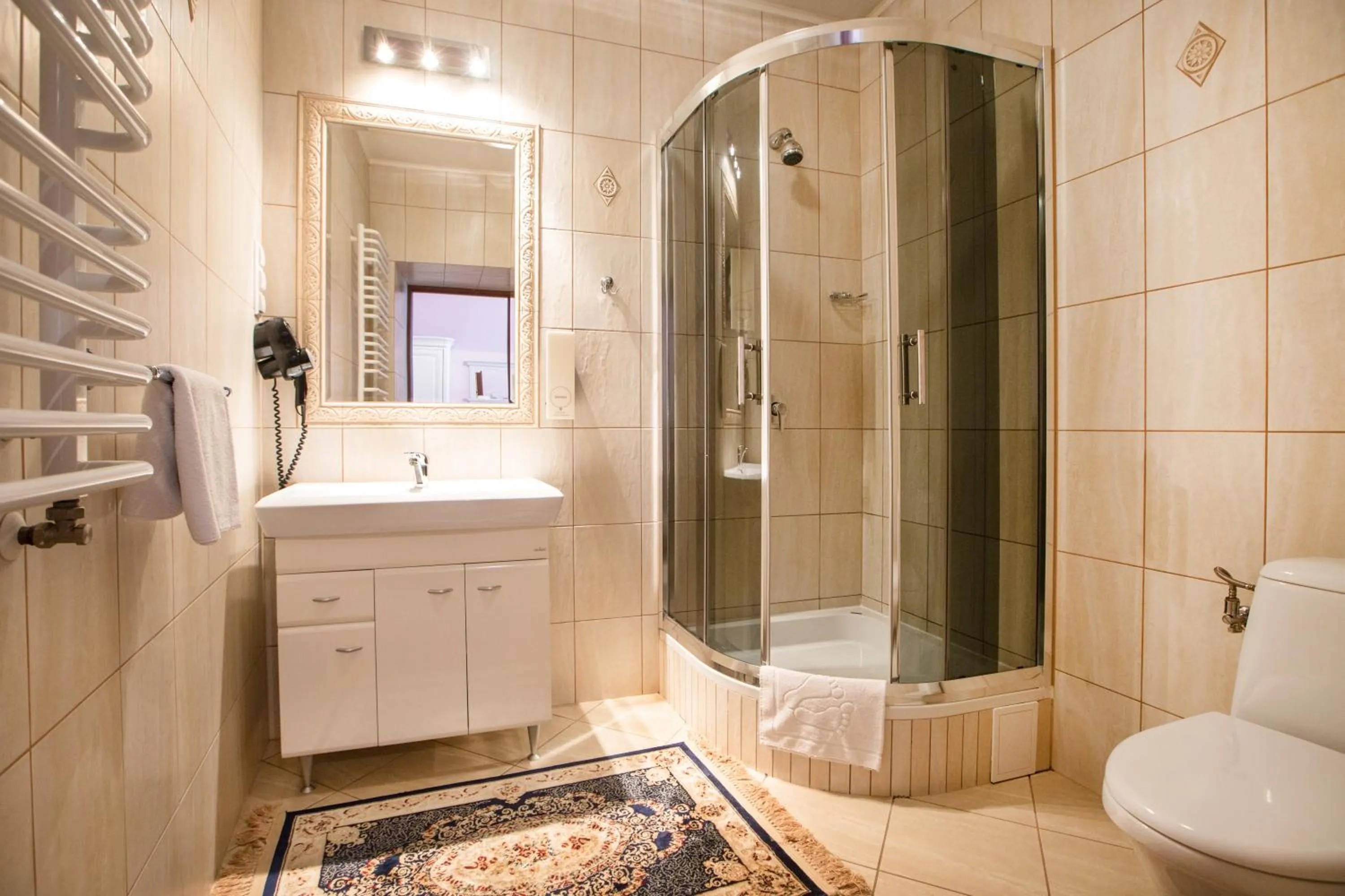 Shower in Dwór Hetman