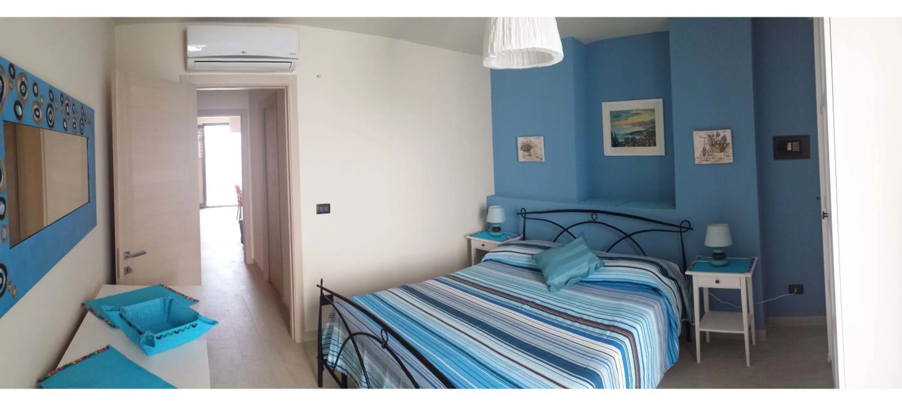 Bedroom, Bed in Appartamento Arancione Taormina