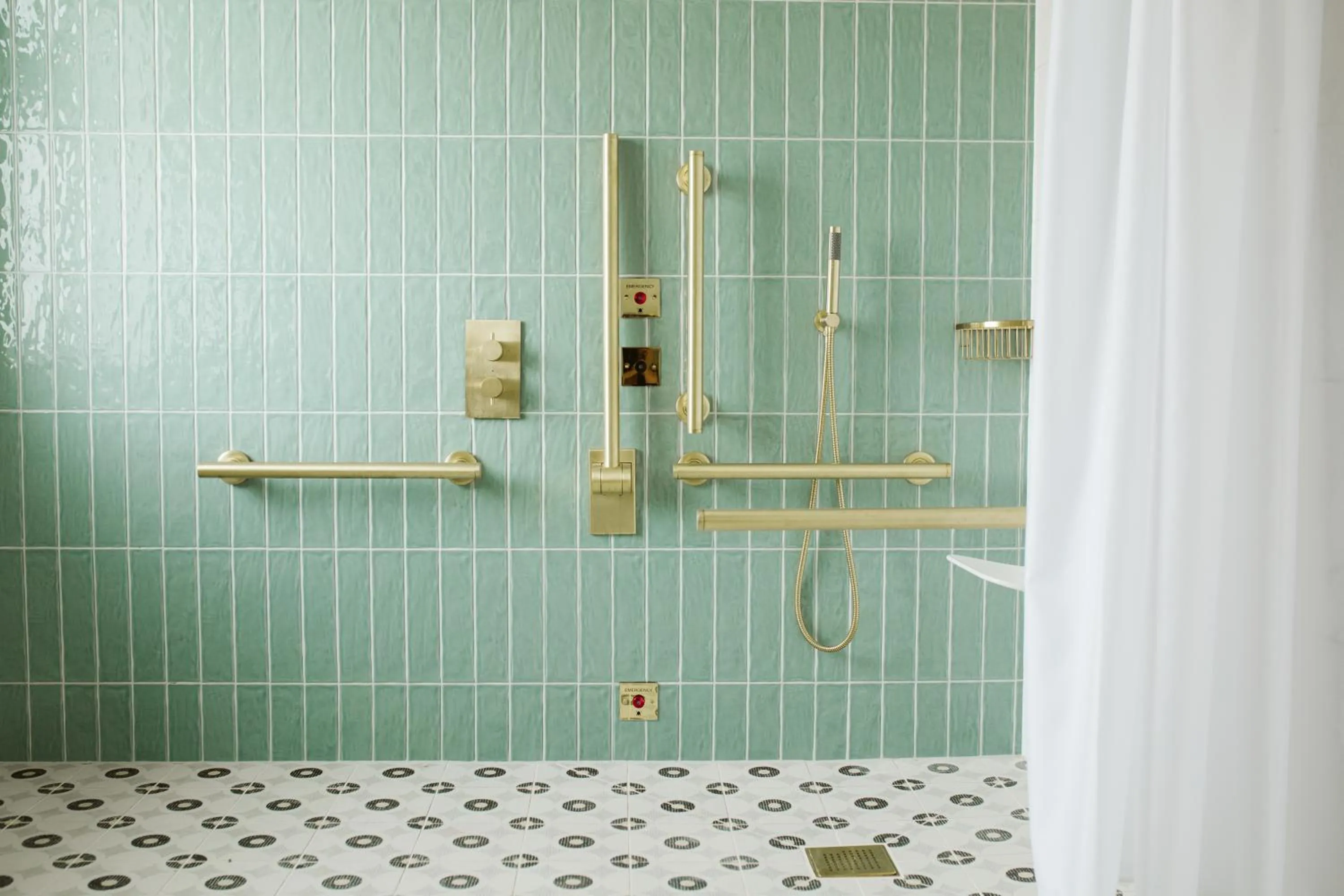 Shower in The Hillbrook Hotel & Spa - Sherborne