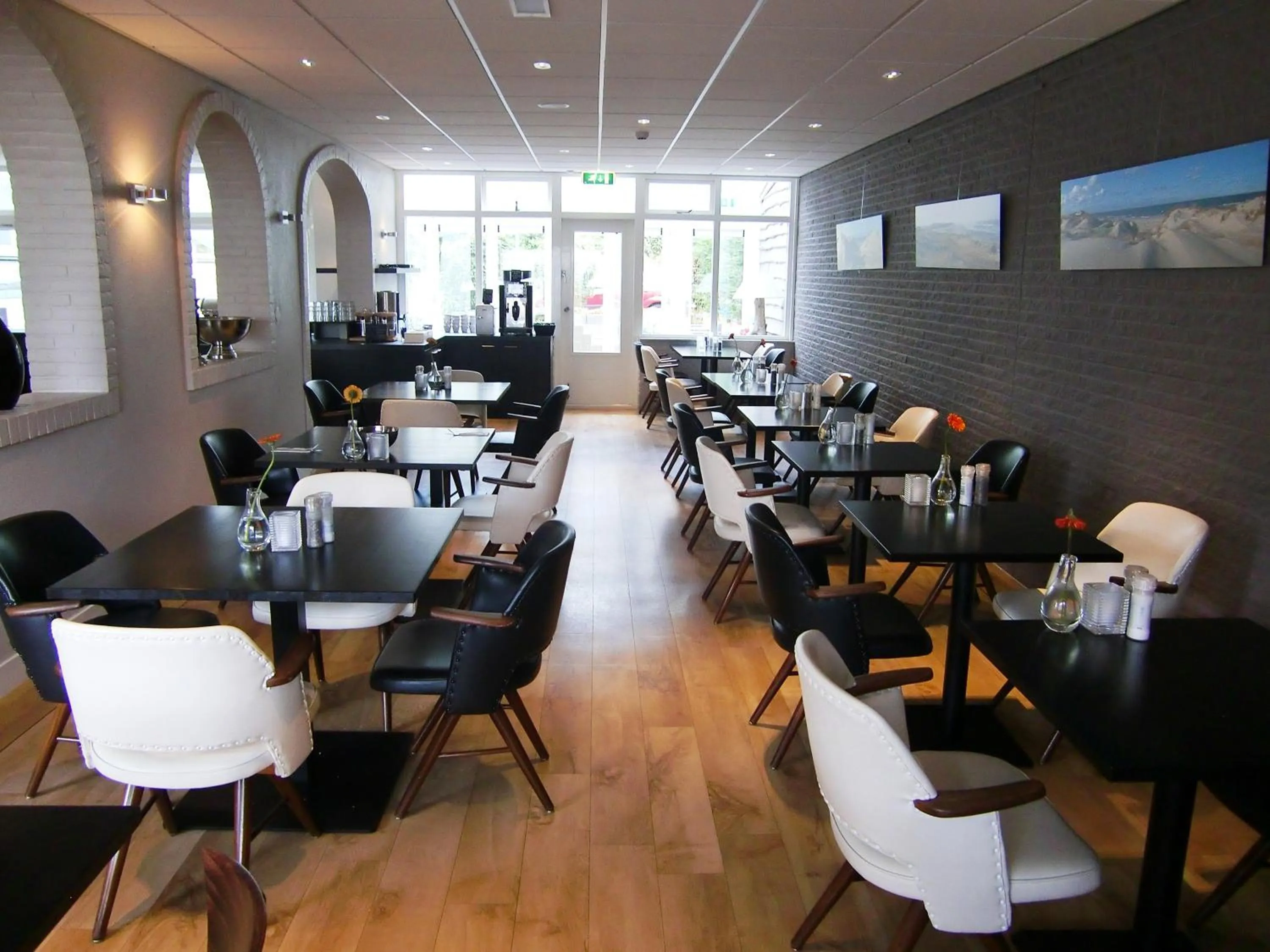Restaurant/places to eat in Hotel Zeerust Texel