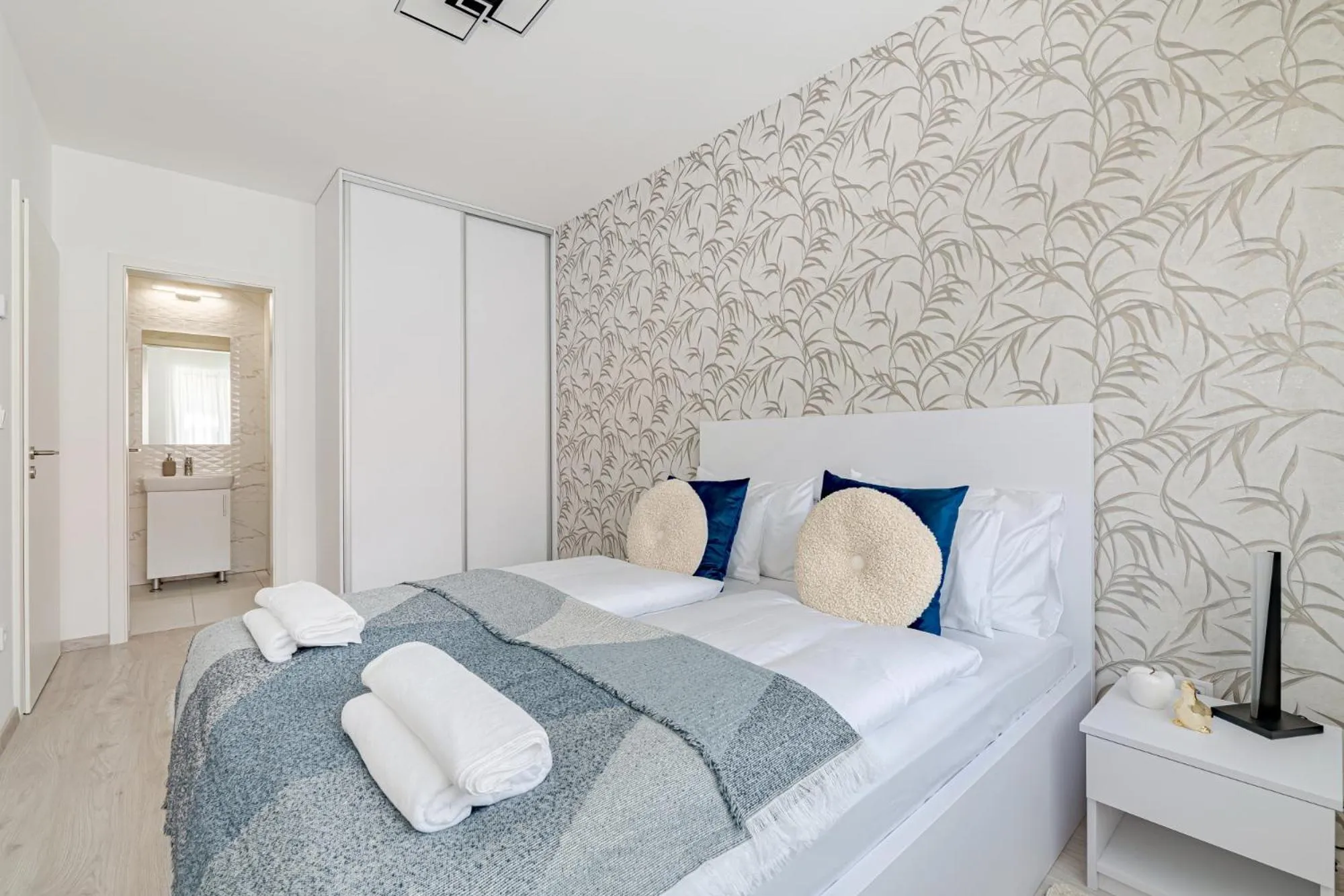 Bed in Spirit Apartments by FirstHost