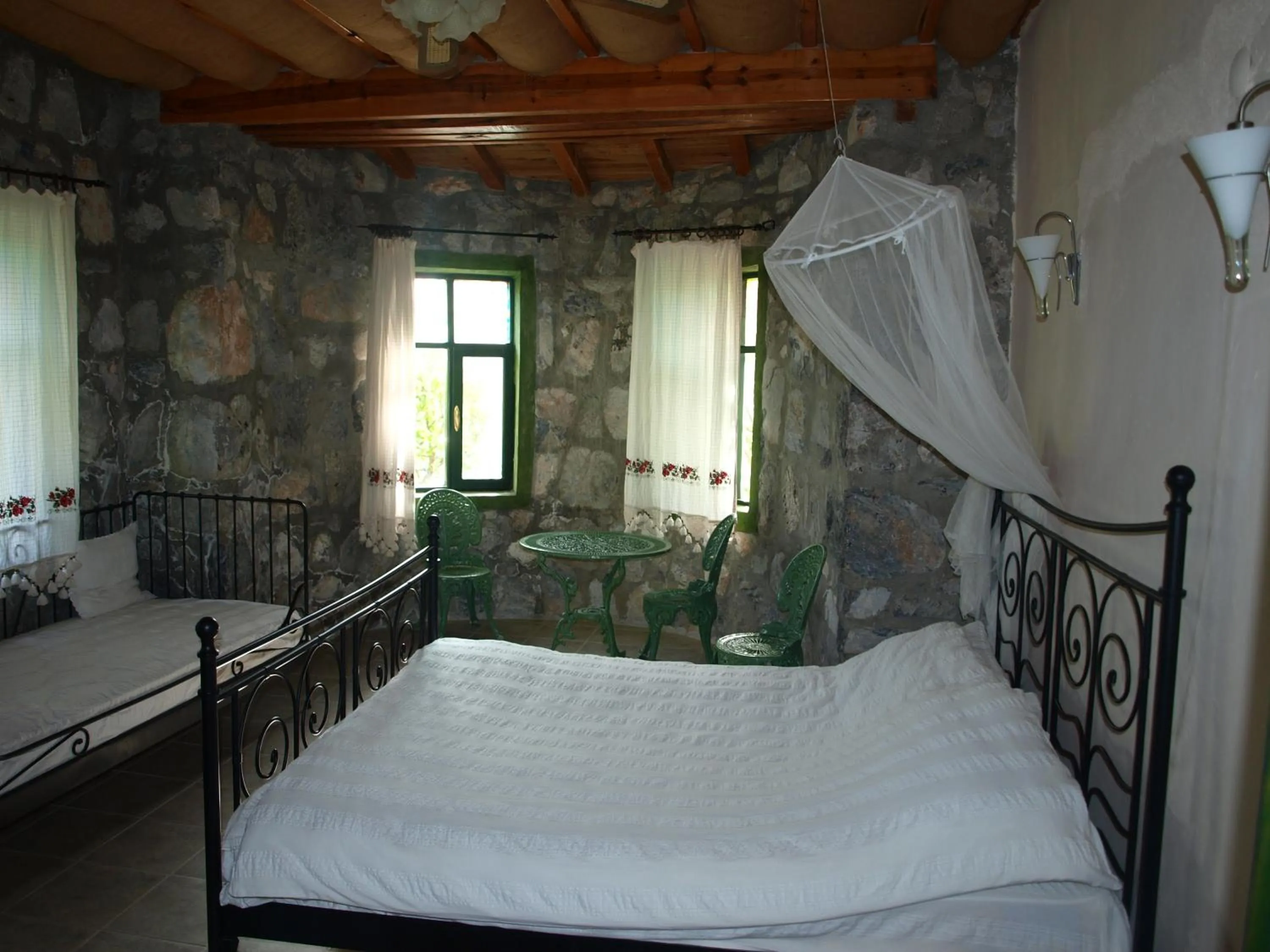 Other, Bed in Otantik Tas Ev