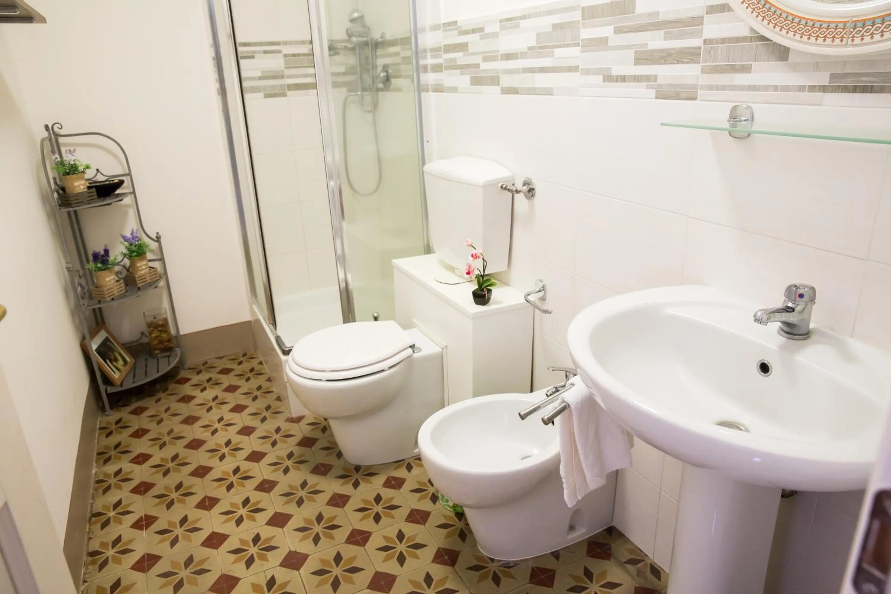 Shower in Casa Elide