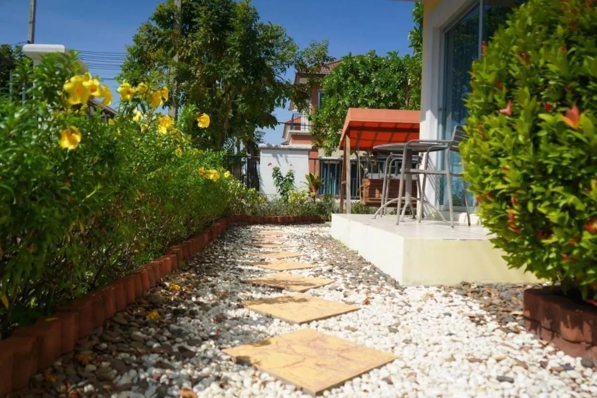 Garden in Castello Di Mare