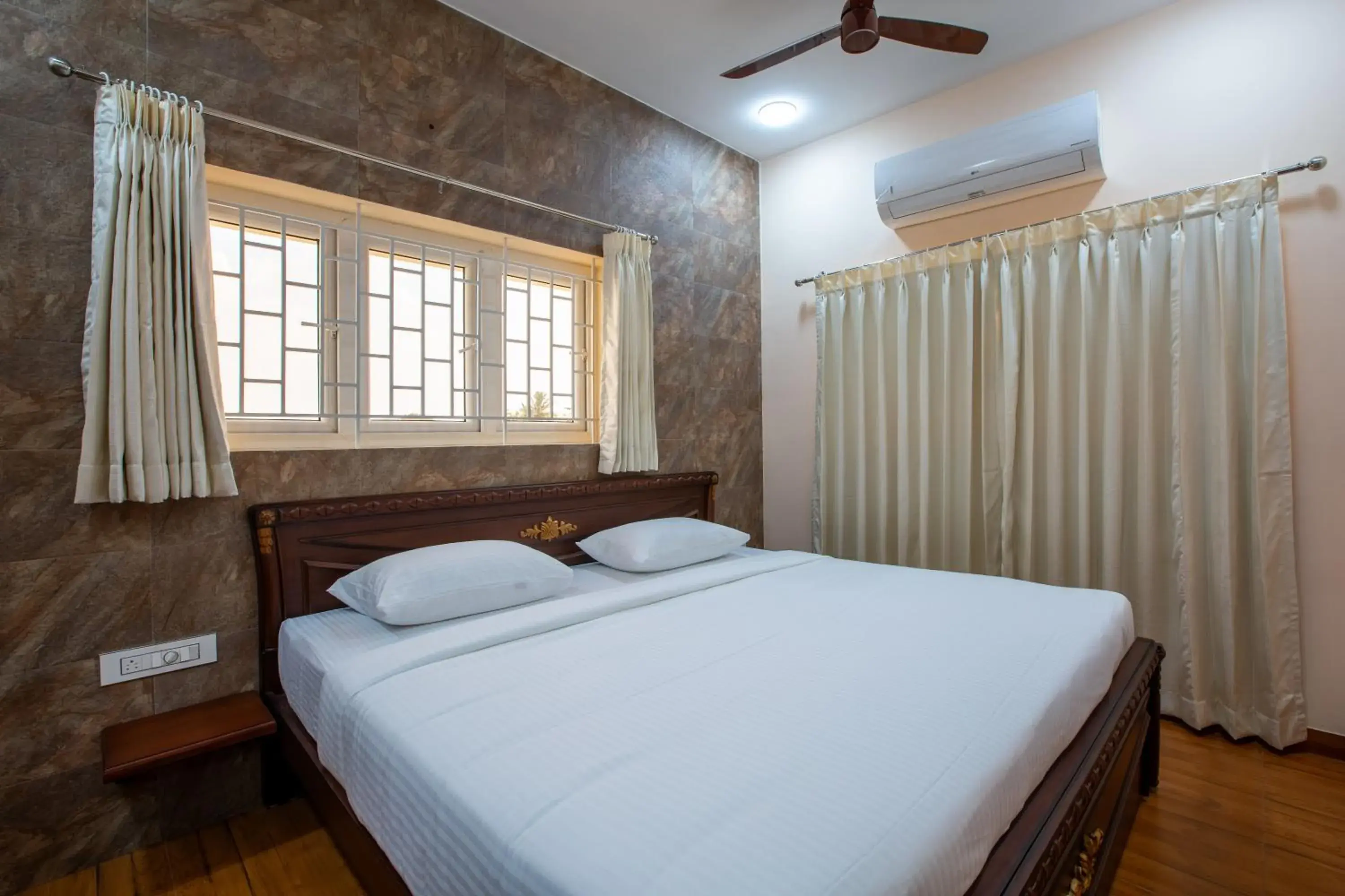 Two-Bedroom Suite in MUGUNDAN 'S SMART STAY Two-Bedroom Suite in MUGUNDAN 'S SMART STAY