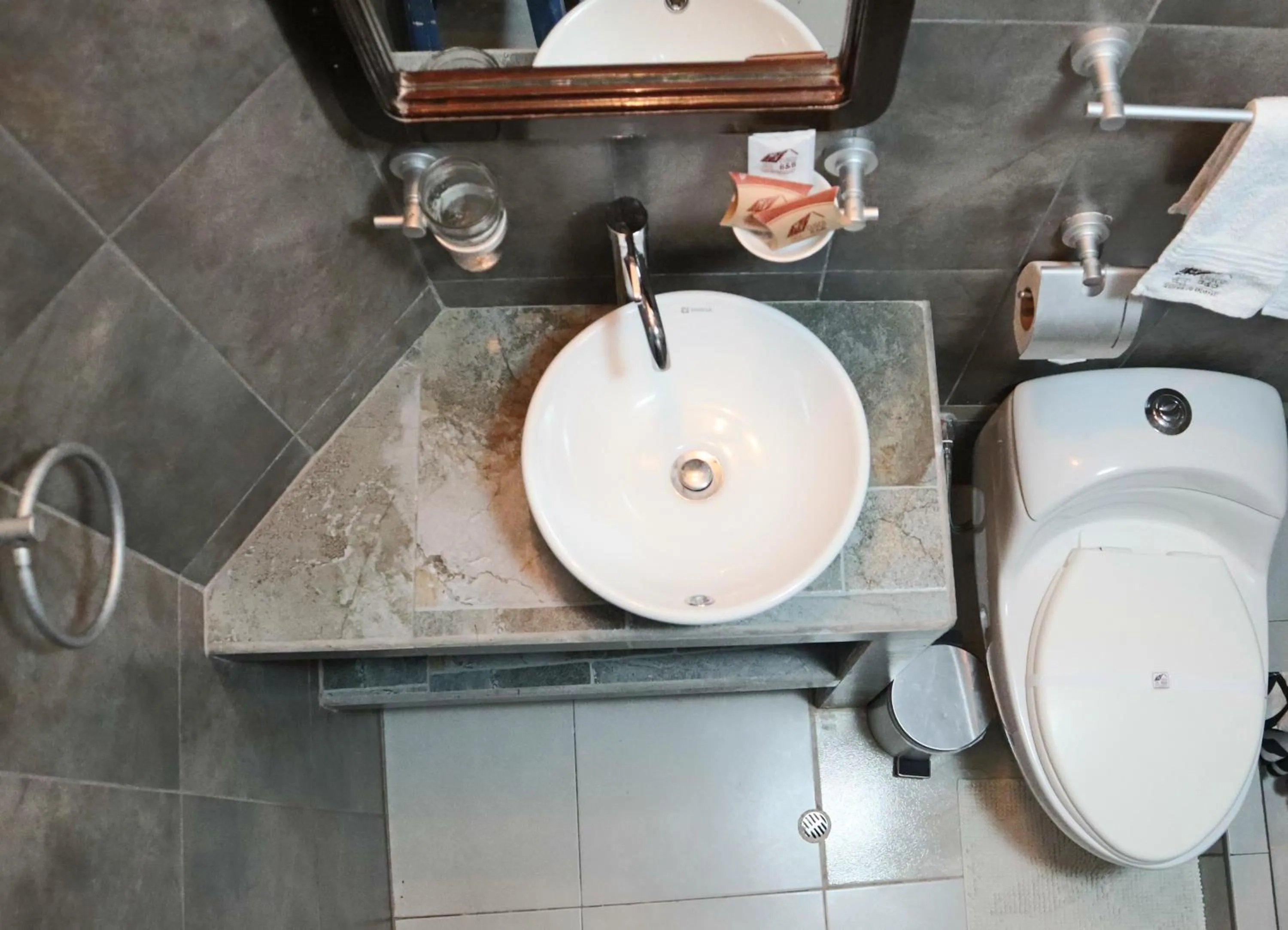 Bathroom in Cusco Bed and Breakfast