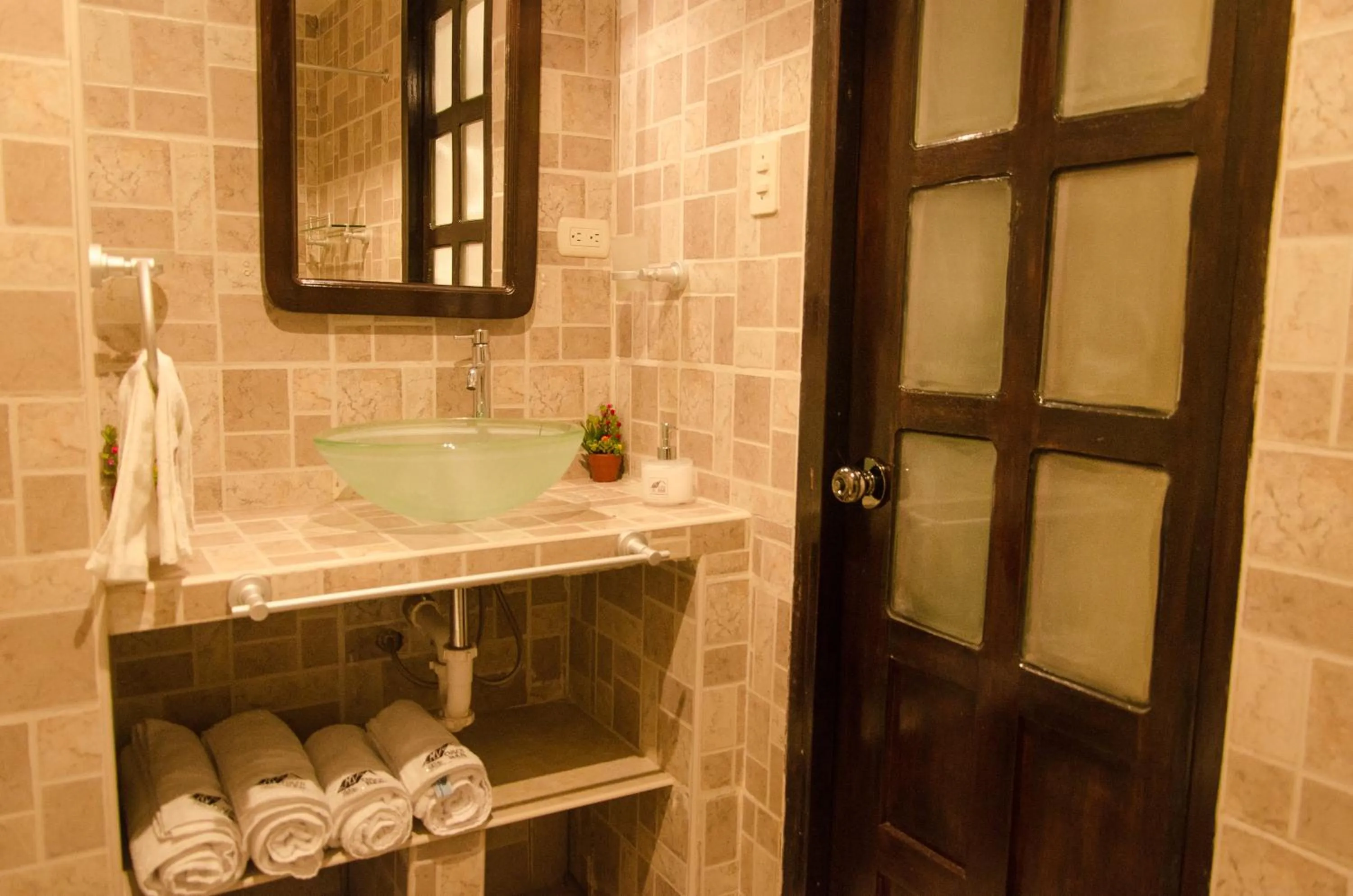 Bathroom in Cusco Bed and Breakfast