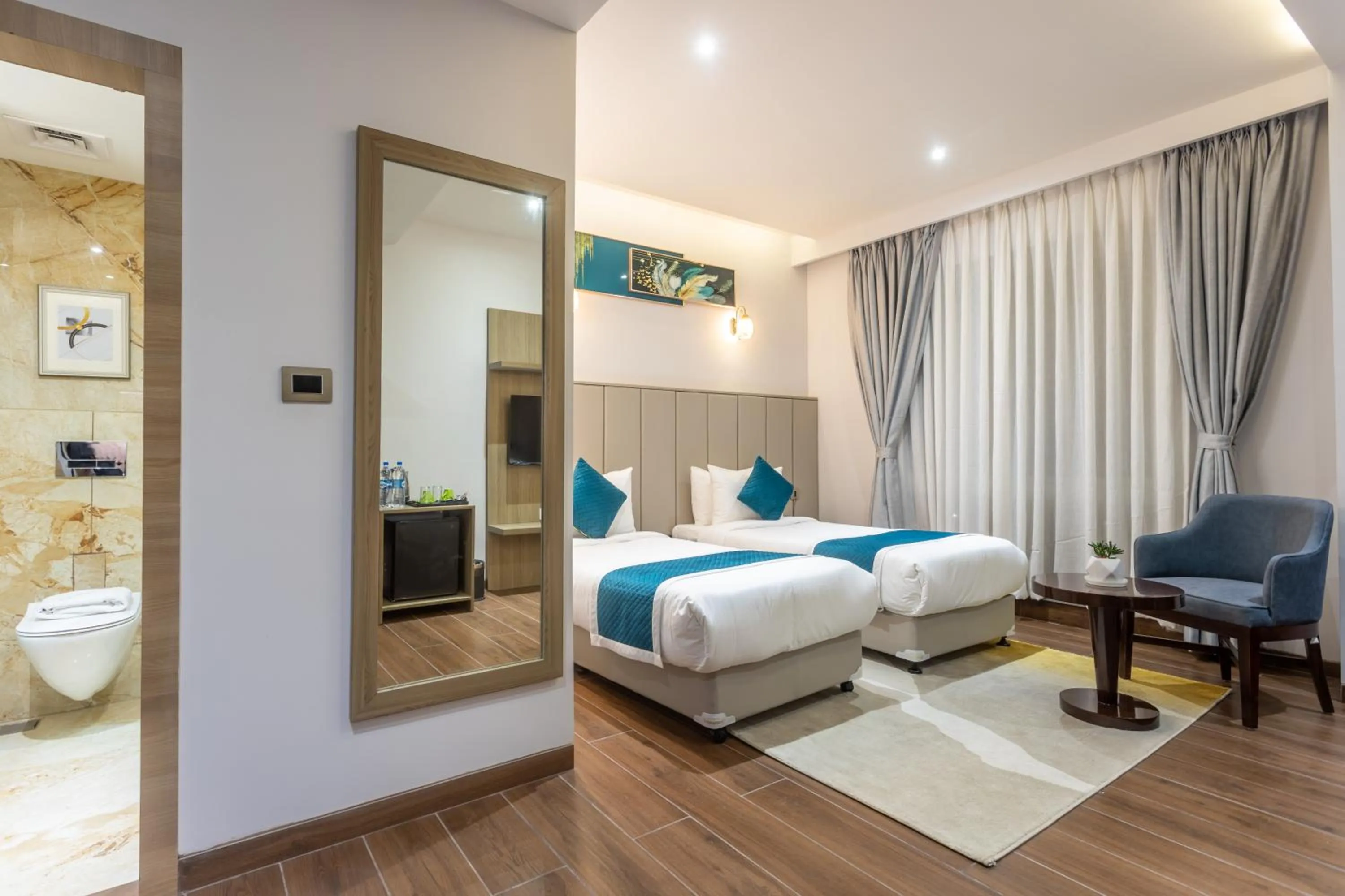 Bedroom, Bed in De Crown Inn