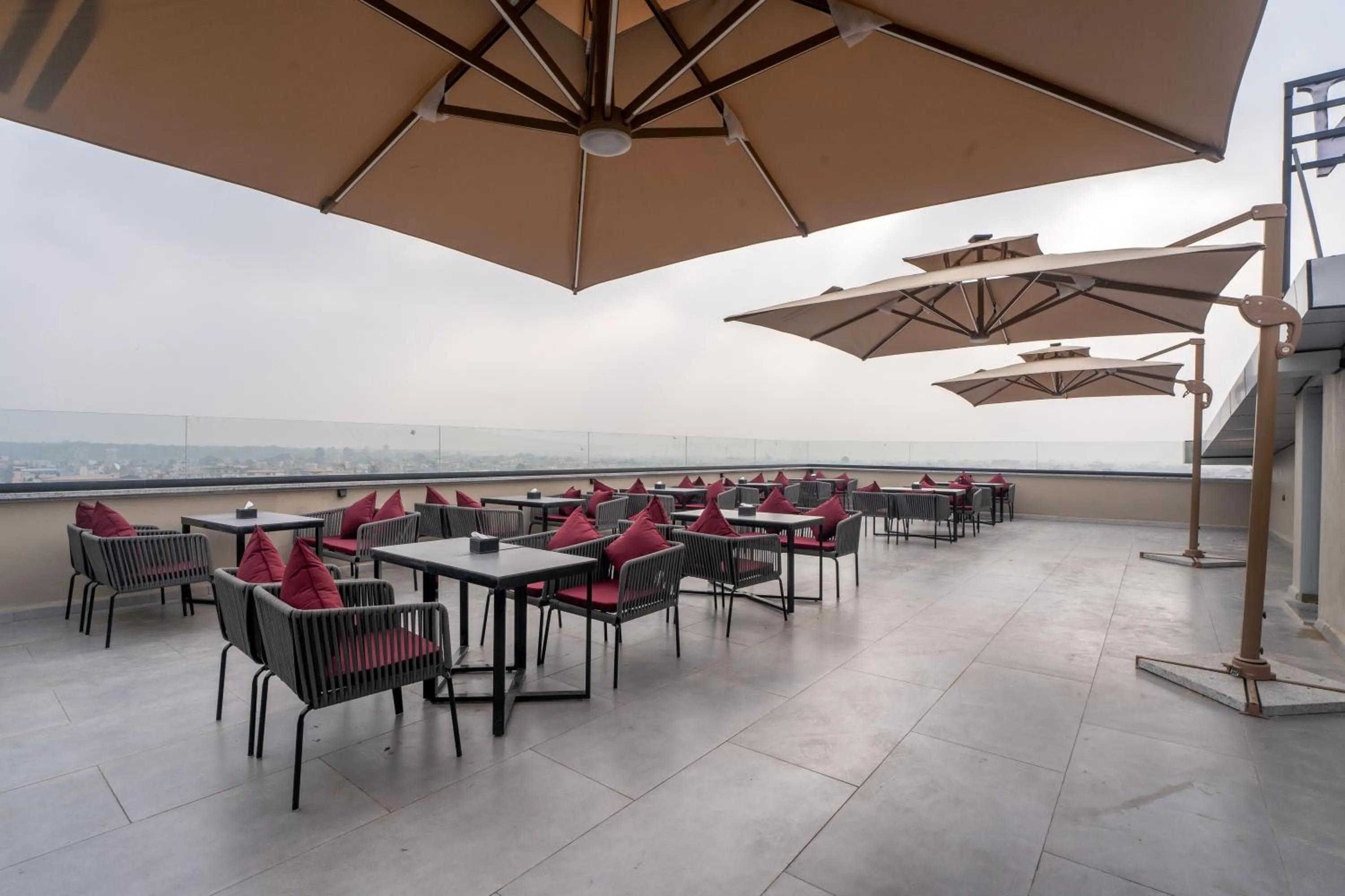 Restaurant/places to eat in De Crown Inn