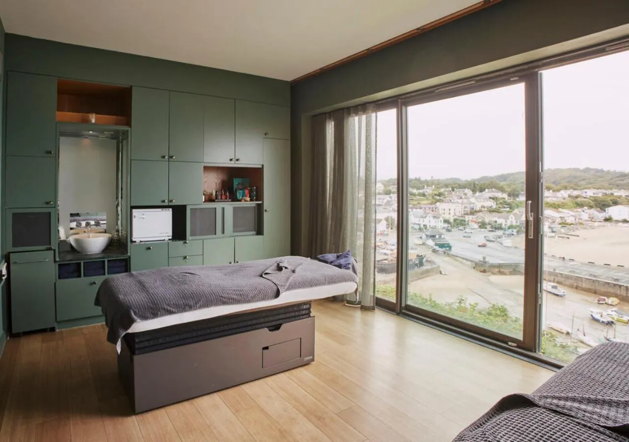 Spa and wellness centre/facilities, Bed in St Brides Spa Hotel & Village Apartments