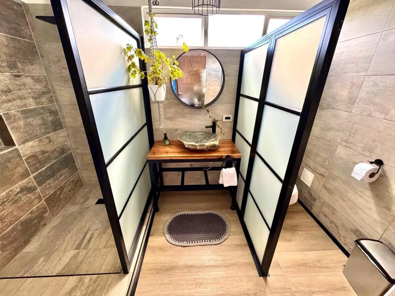 Bathroom in Hotel El Jardin