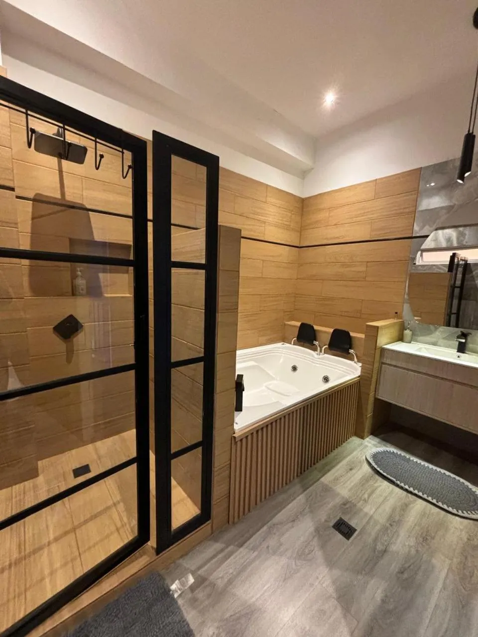 Hot Tub in Hotel El Jardin