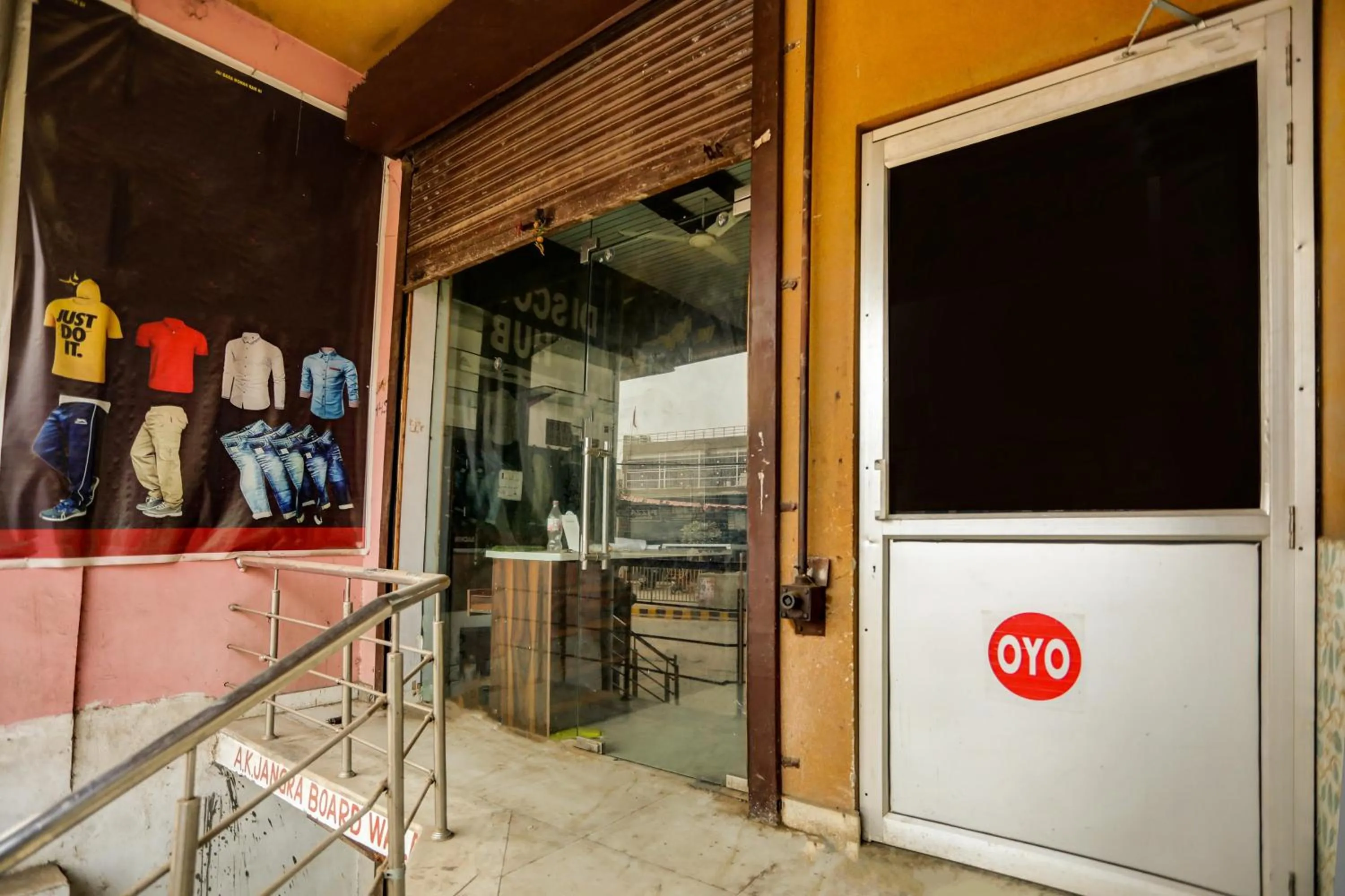 Facade/entrance in Hotel O by OYO Swagat