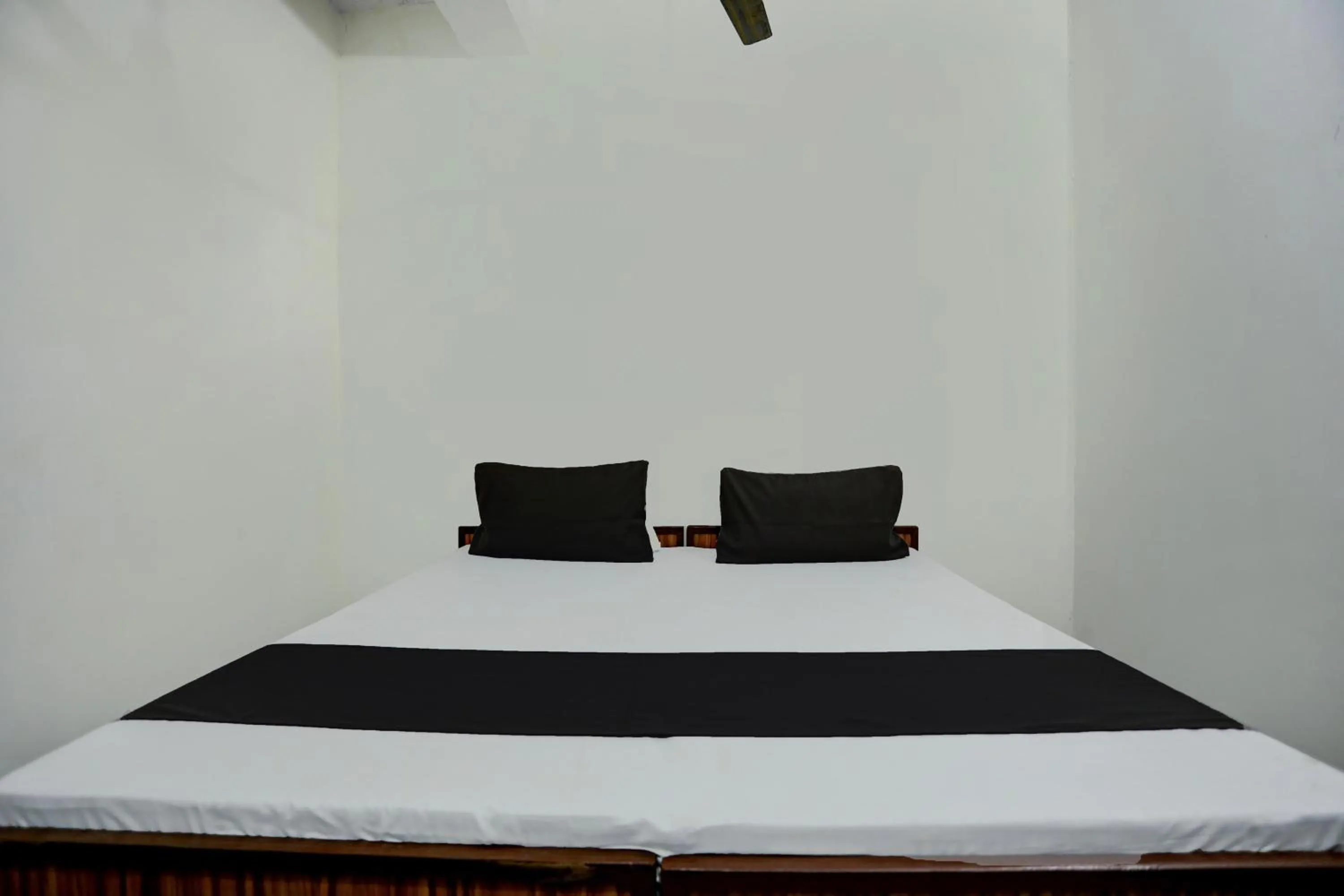 Bedroom, Bed in Hotel O by OYO Swagat