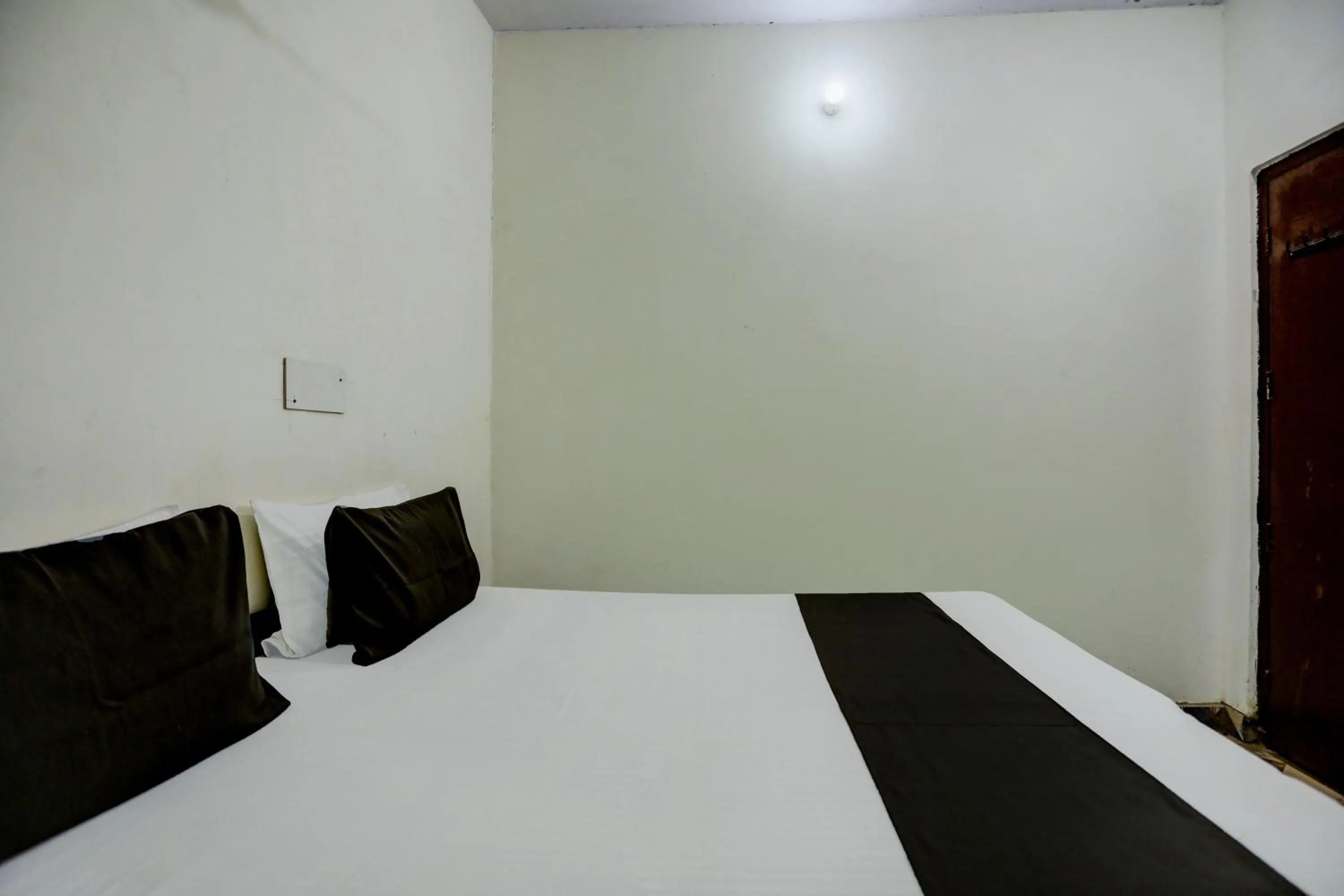 Bedroom, Bed in Hotel O by OYO Swagat