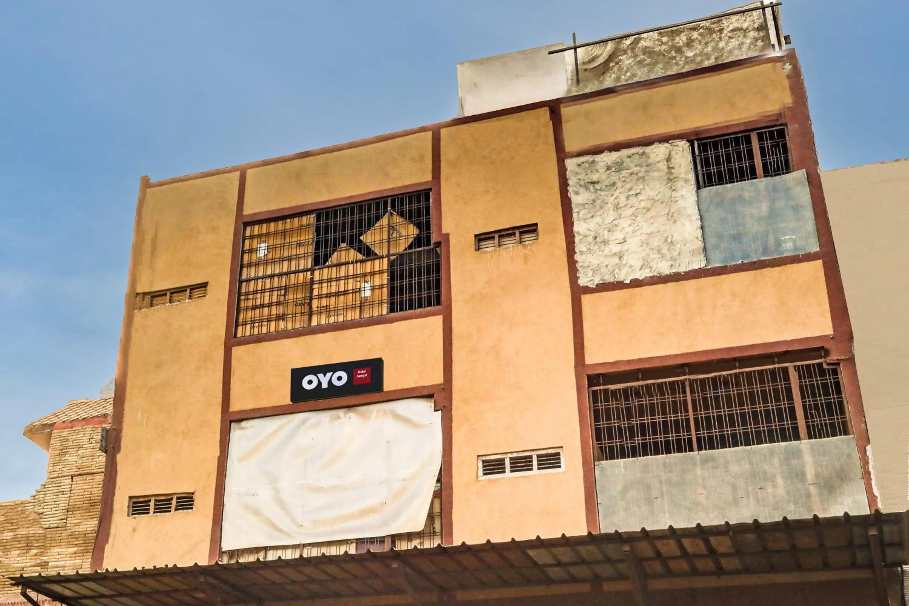 Facade/entrance in Hotel O by OYO Swagat