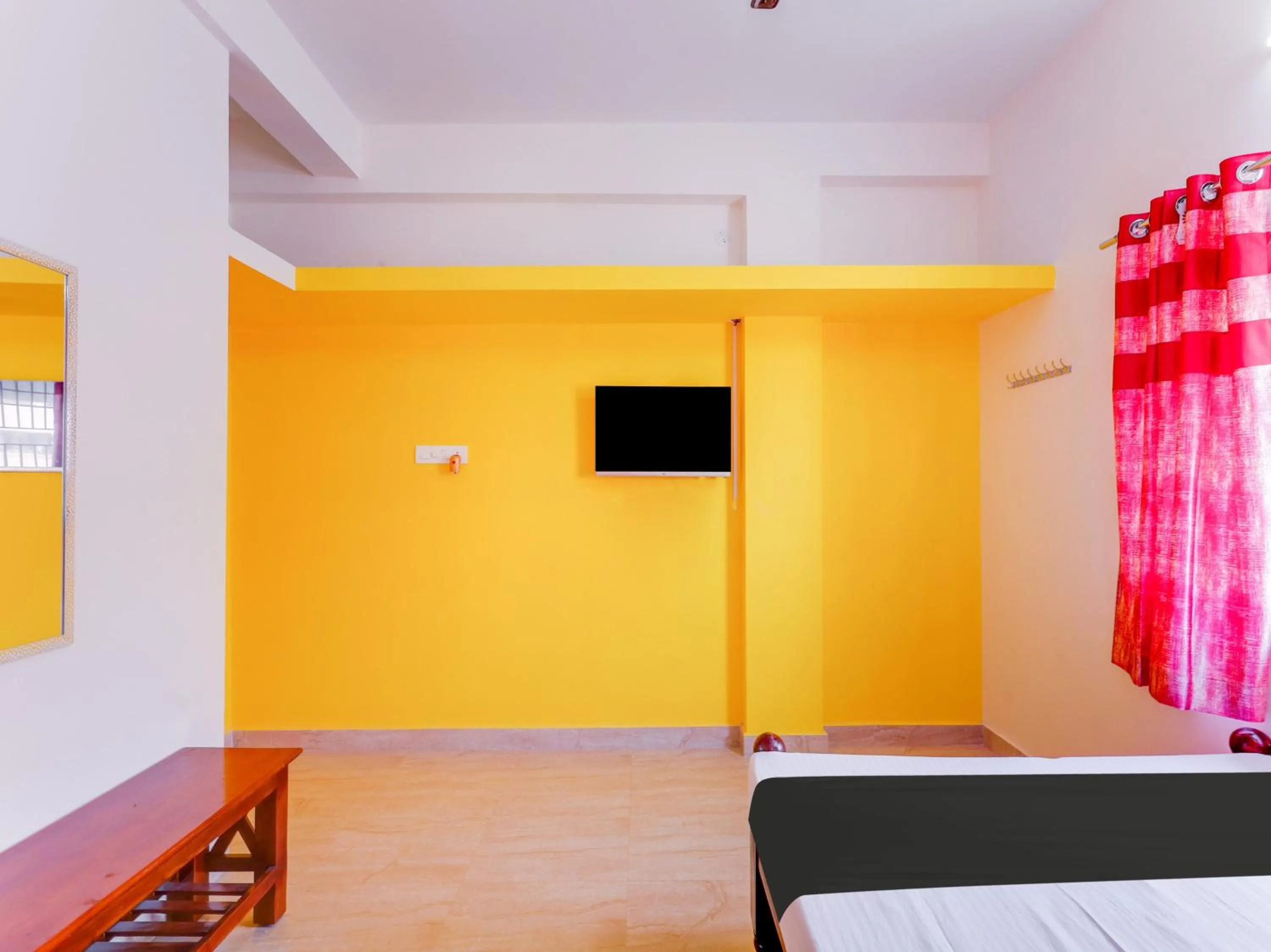 Facade/entrance in Hotel O by OYO RESIDENCY GRAND