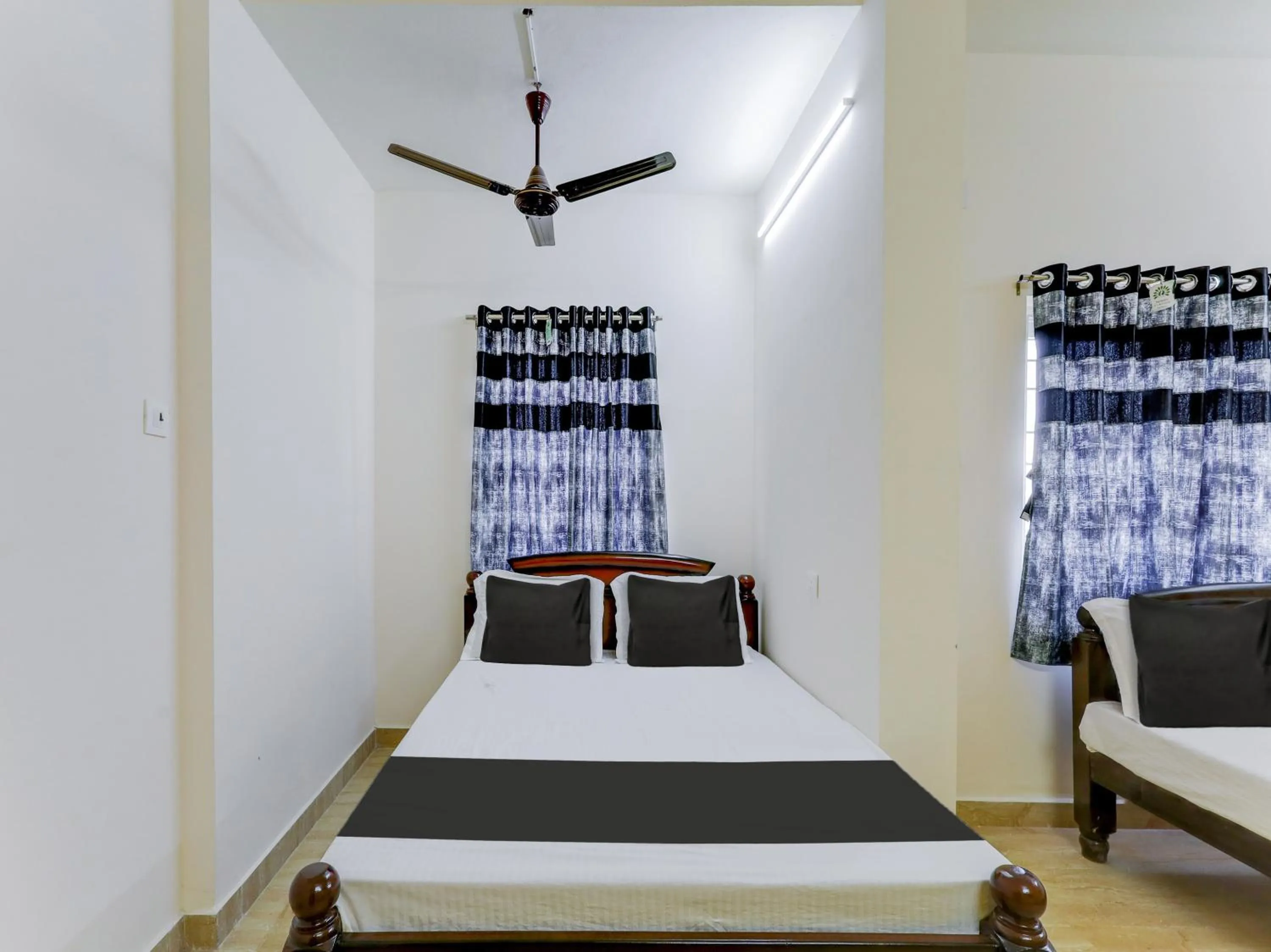 Bedroom in Hotel O by OYO RESIDENCY GRAND